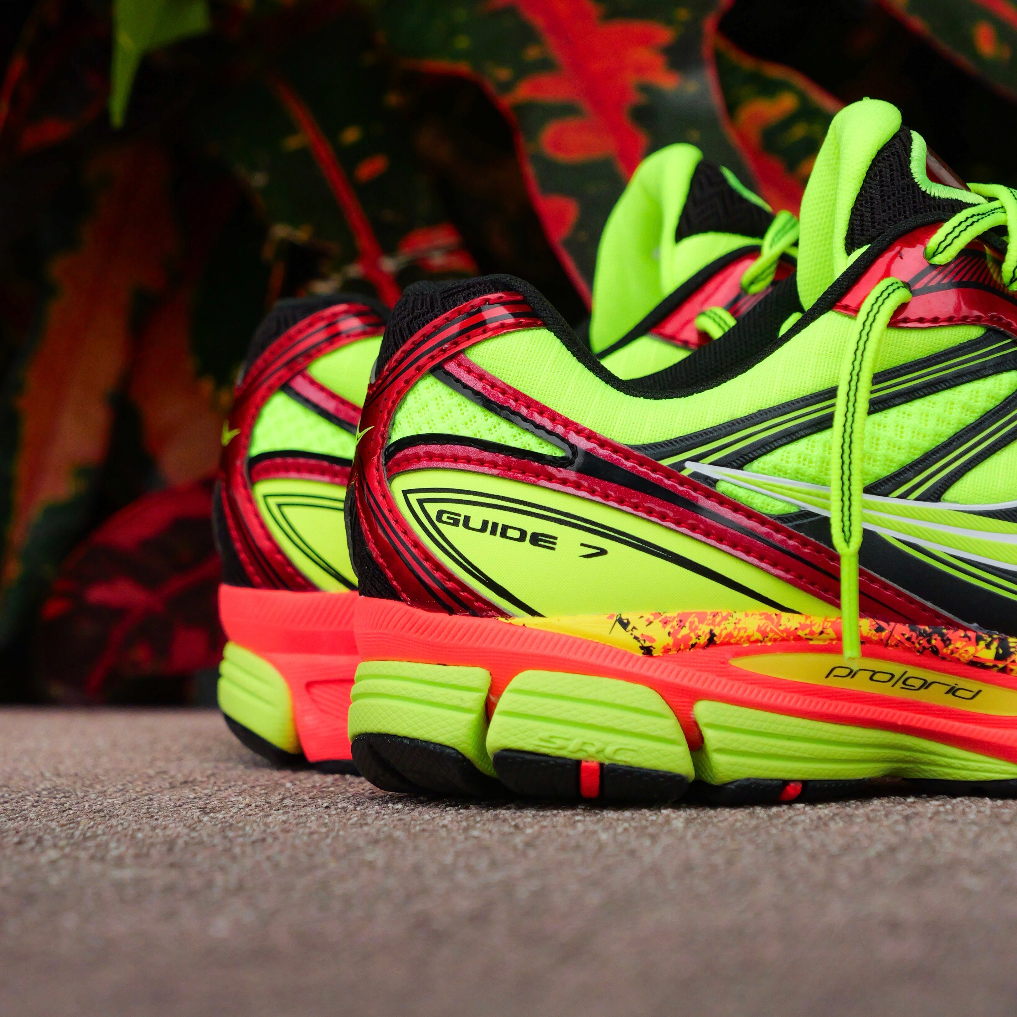 Mens Saucony ProGrid Guide 7 (Canary) - Saucony