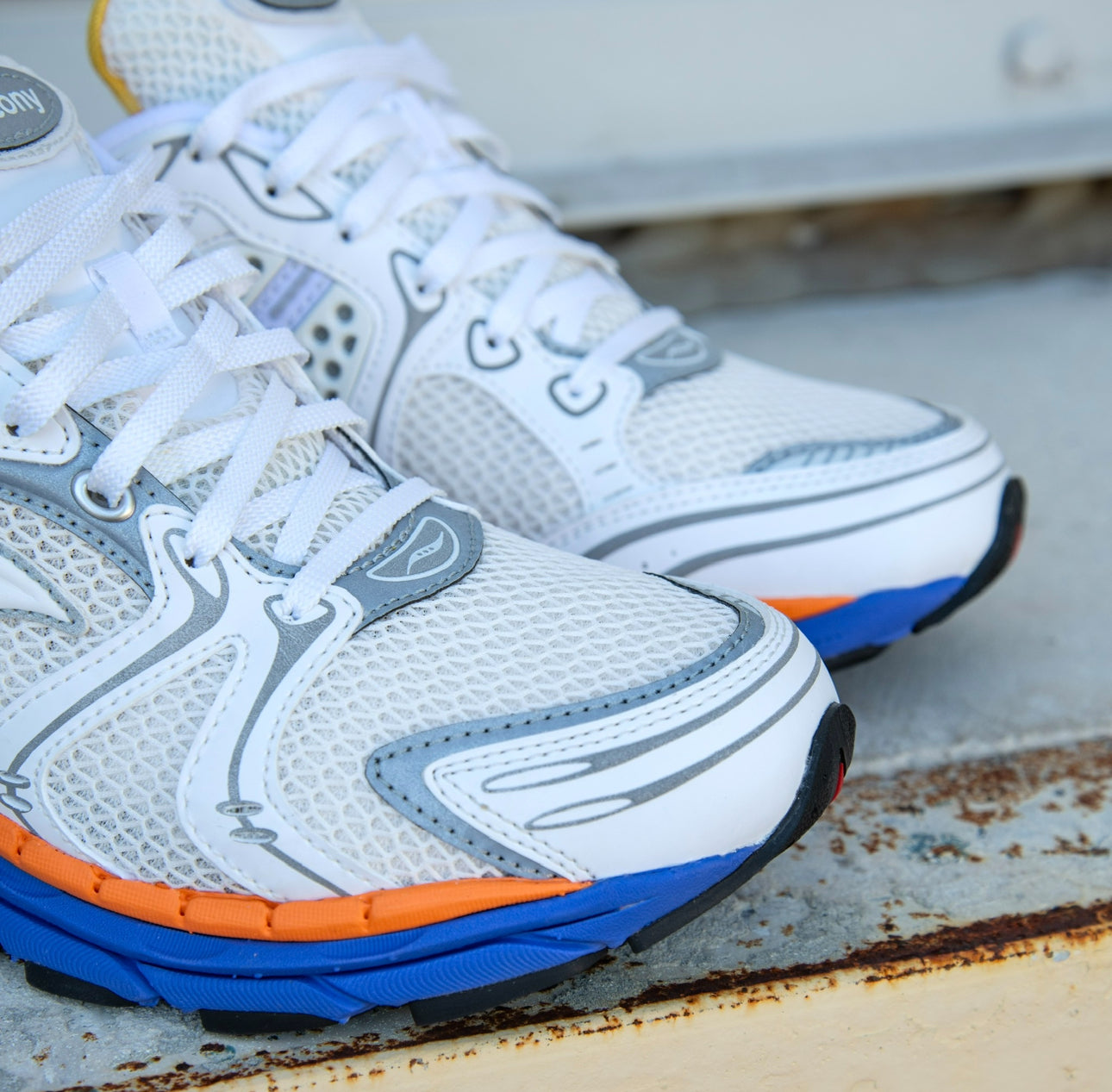 Mens Saucony ProGrid Triumph 4  Galaxy (White/Multi) - Saucony