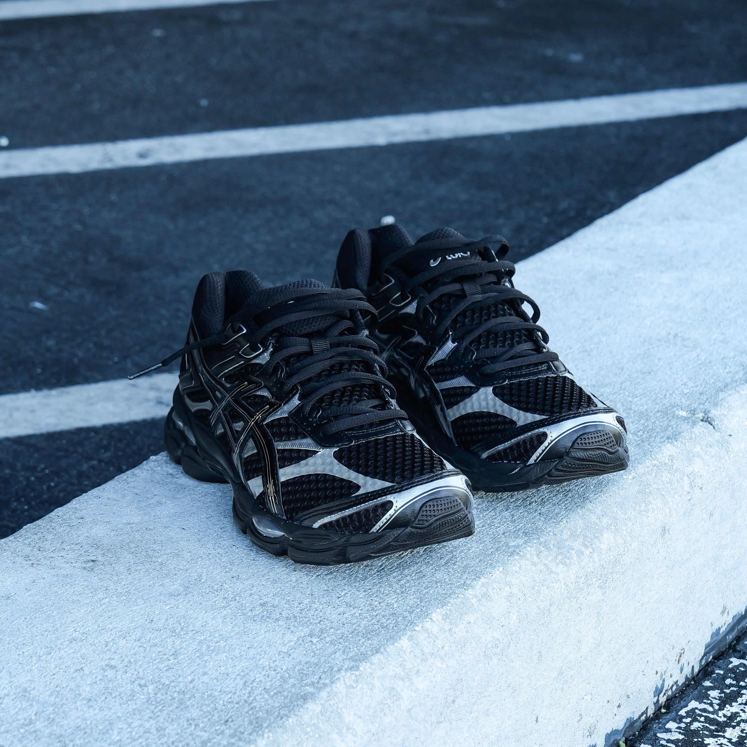 Mens Asics Gel-Cumulus 16 (Black/Black)