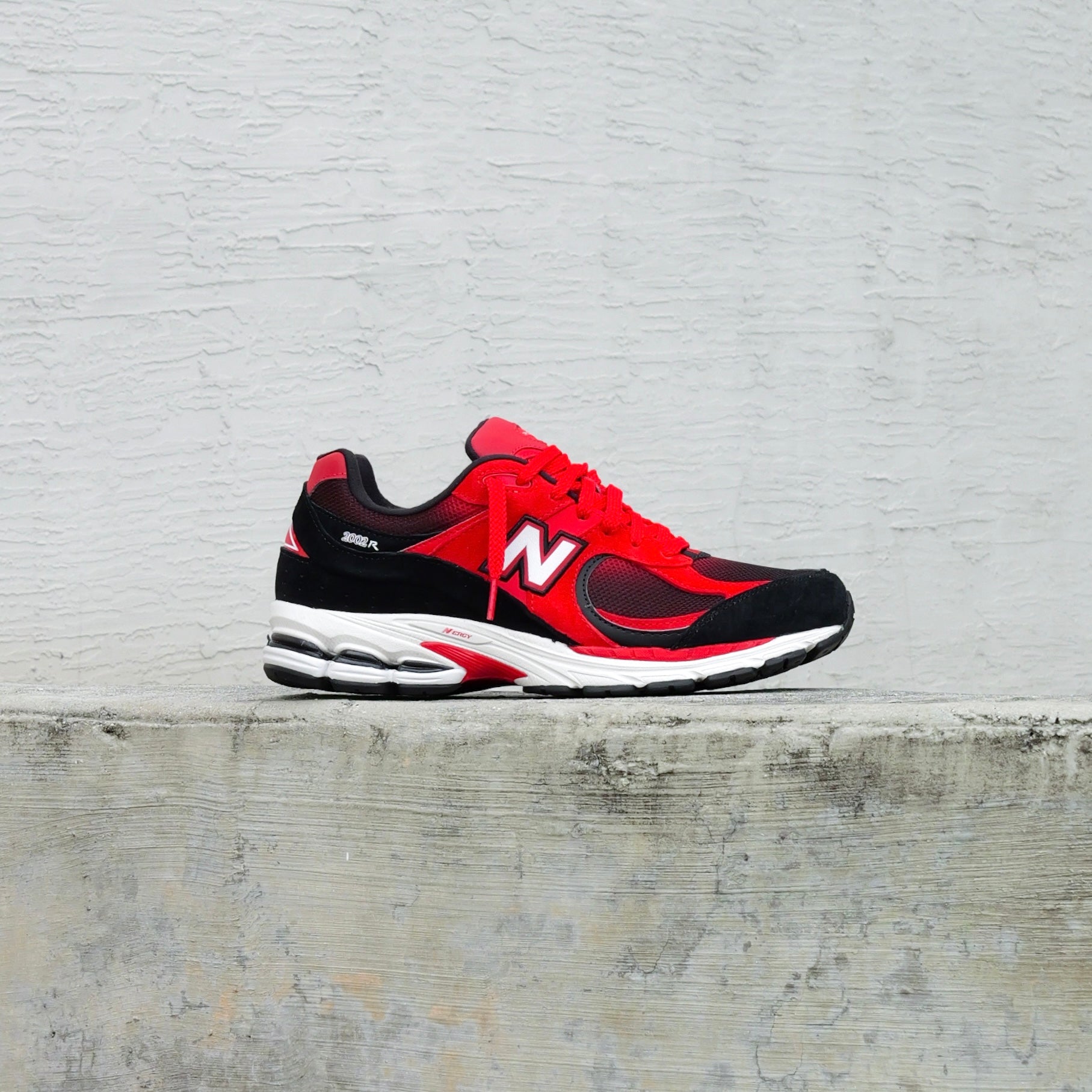 Mens New Balance 2002R (True Red/Black) - U2002RZA - New Balance