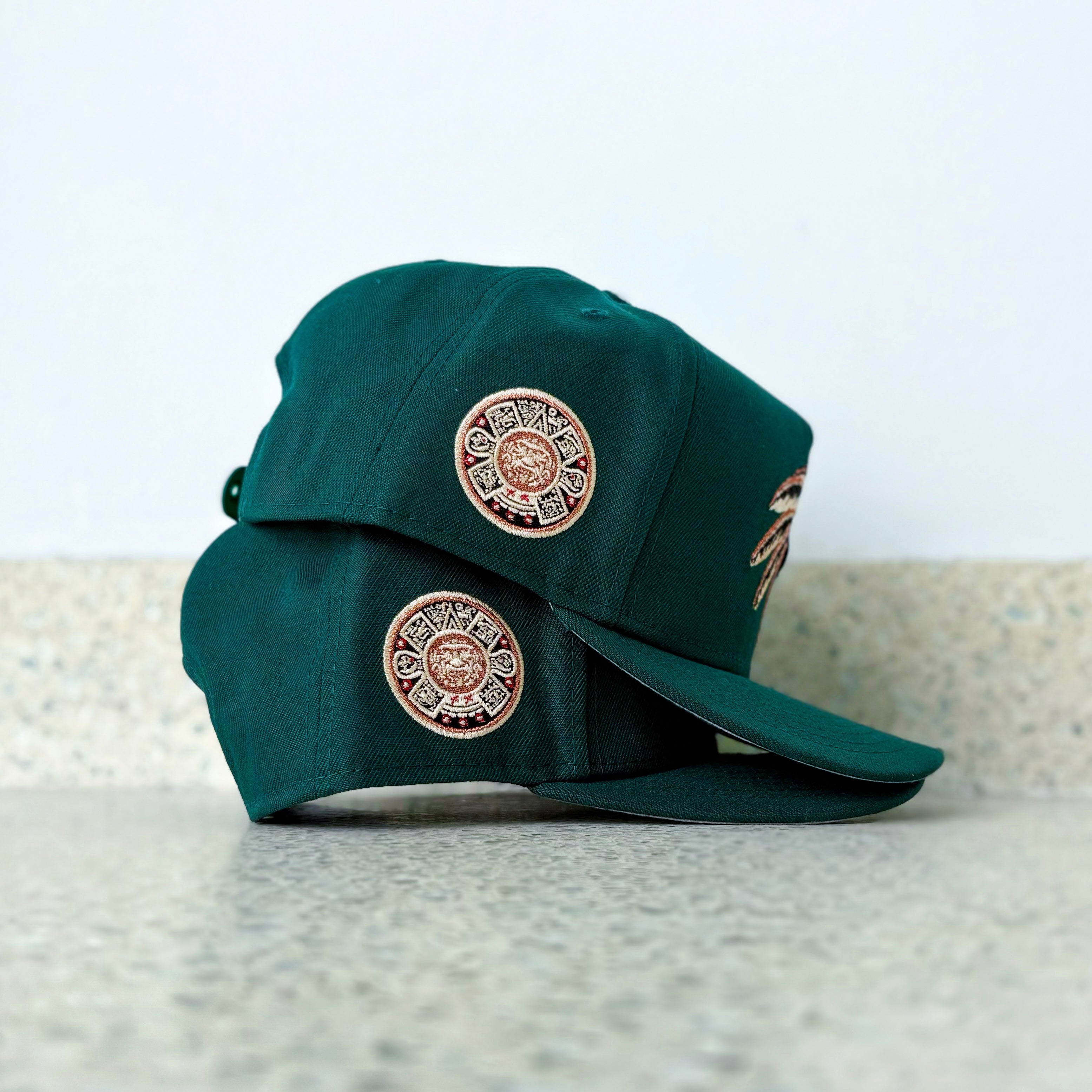 New Era Mexico Aztec Skull Chief Calendar Side Patch Grey UV 9Fifty A-Frame Snapback (Dark Green)