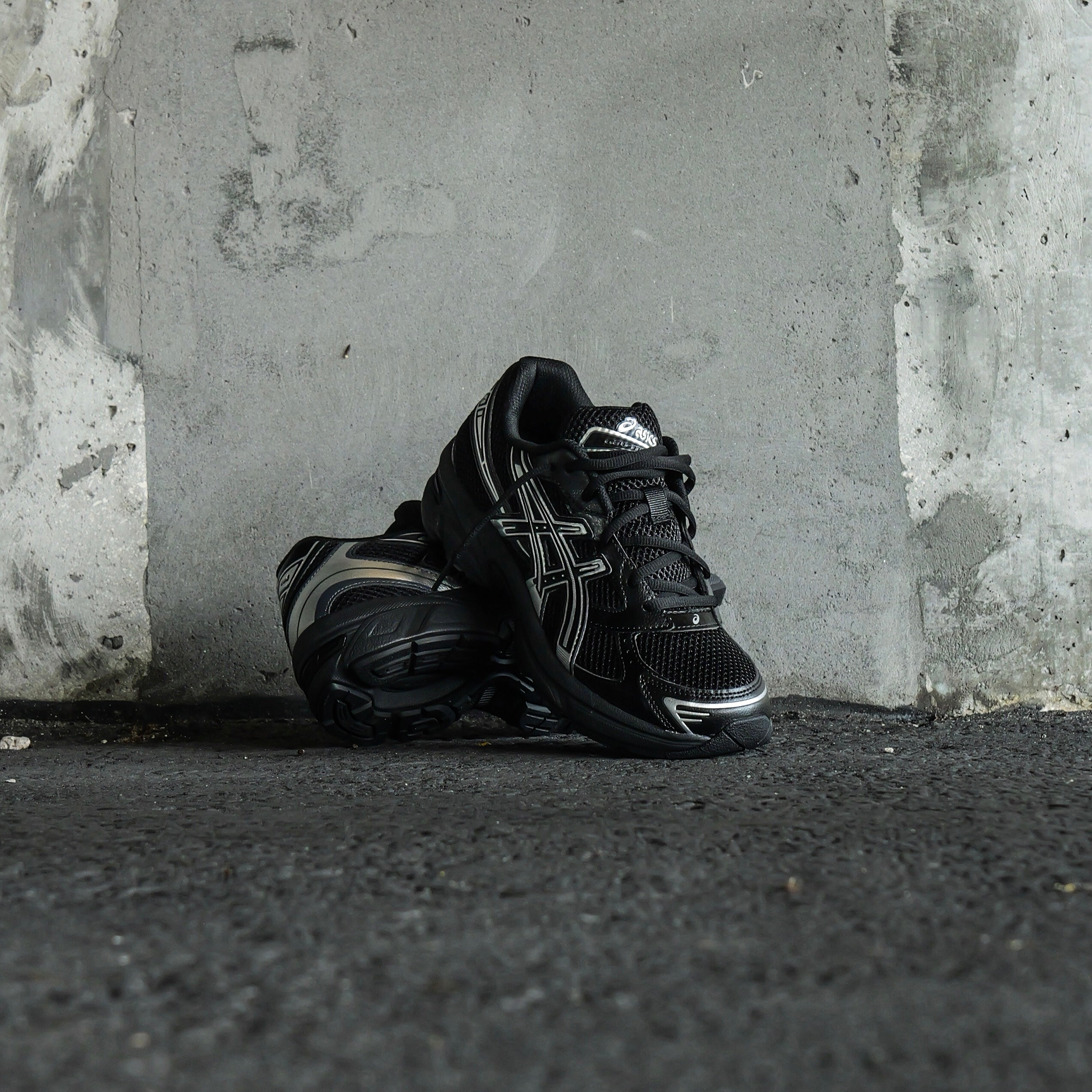 Asics Gel-1130 Grade School (Black/Pure Silver)