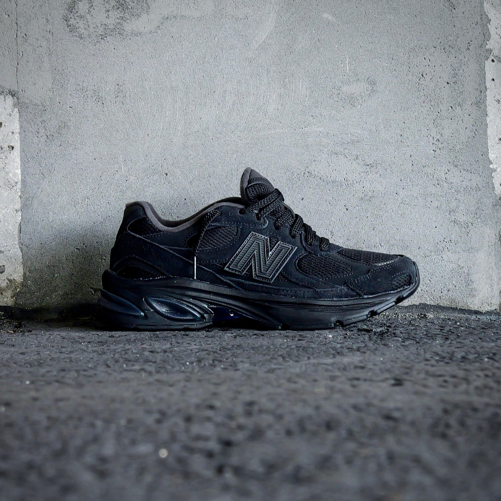 Mens New Balance Abzorb 2010 (Triple Black)-U20107B1