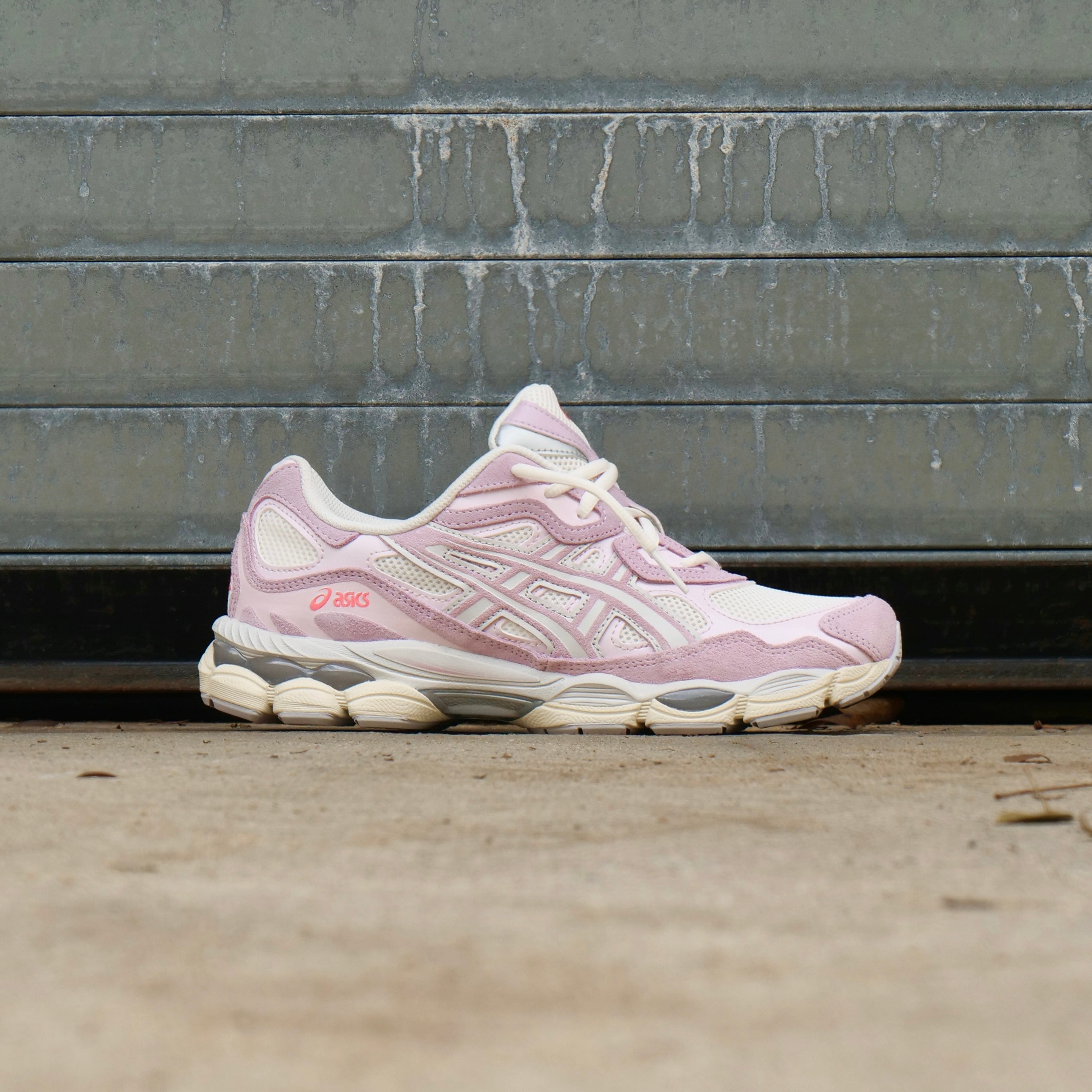 Mens Asics Gel-NYC (Cream/Rose Water)