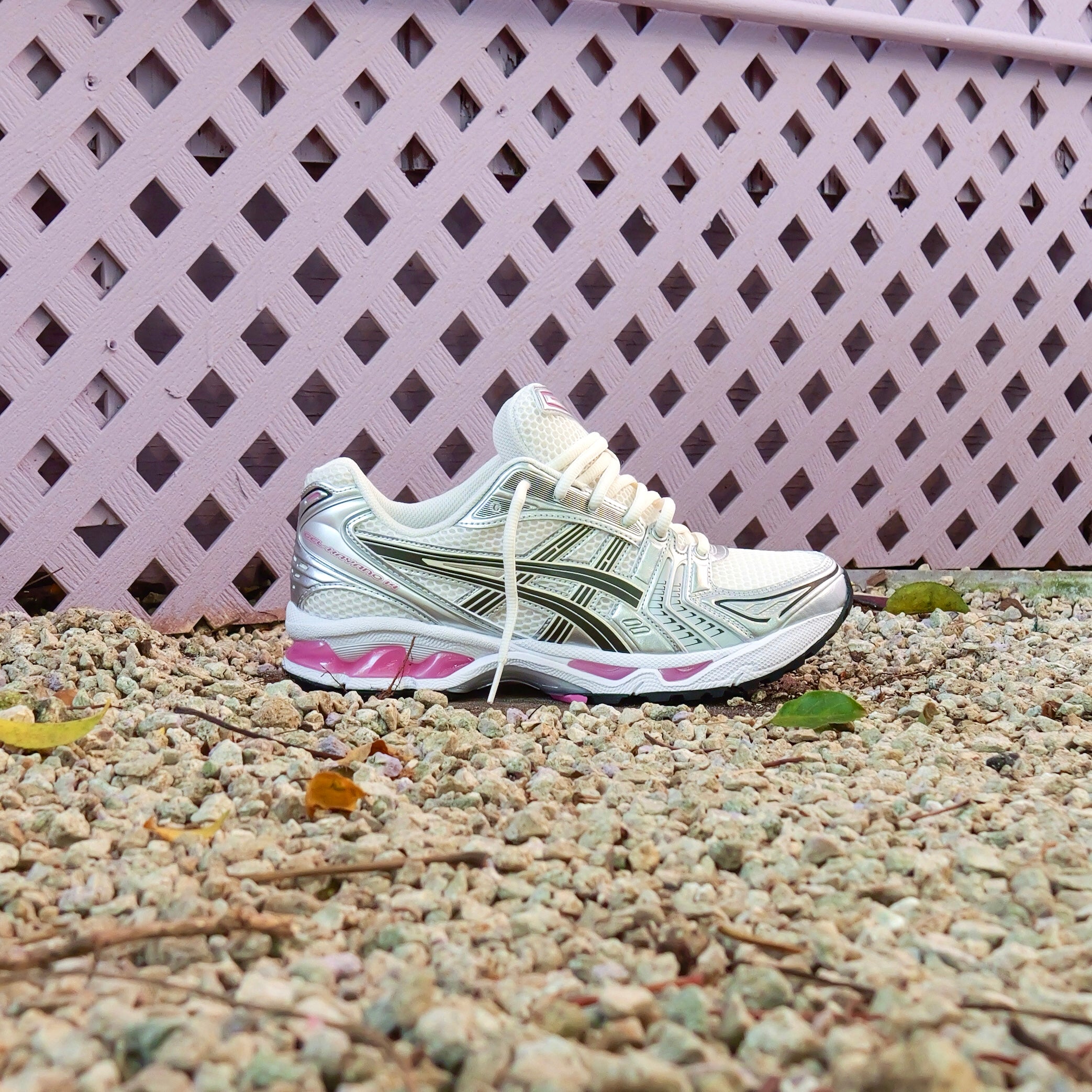 Mens Asics Gel-Kayano 14 (Cream/Sweet Pink)