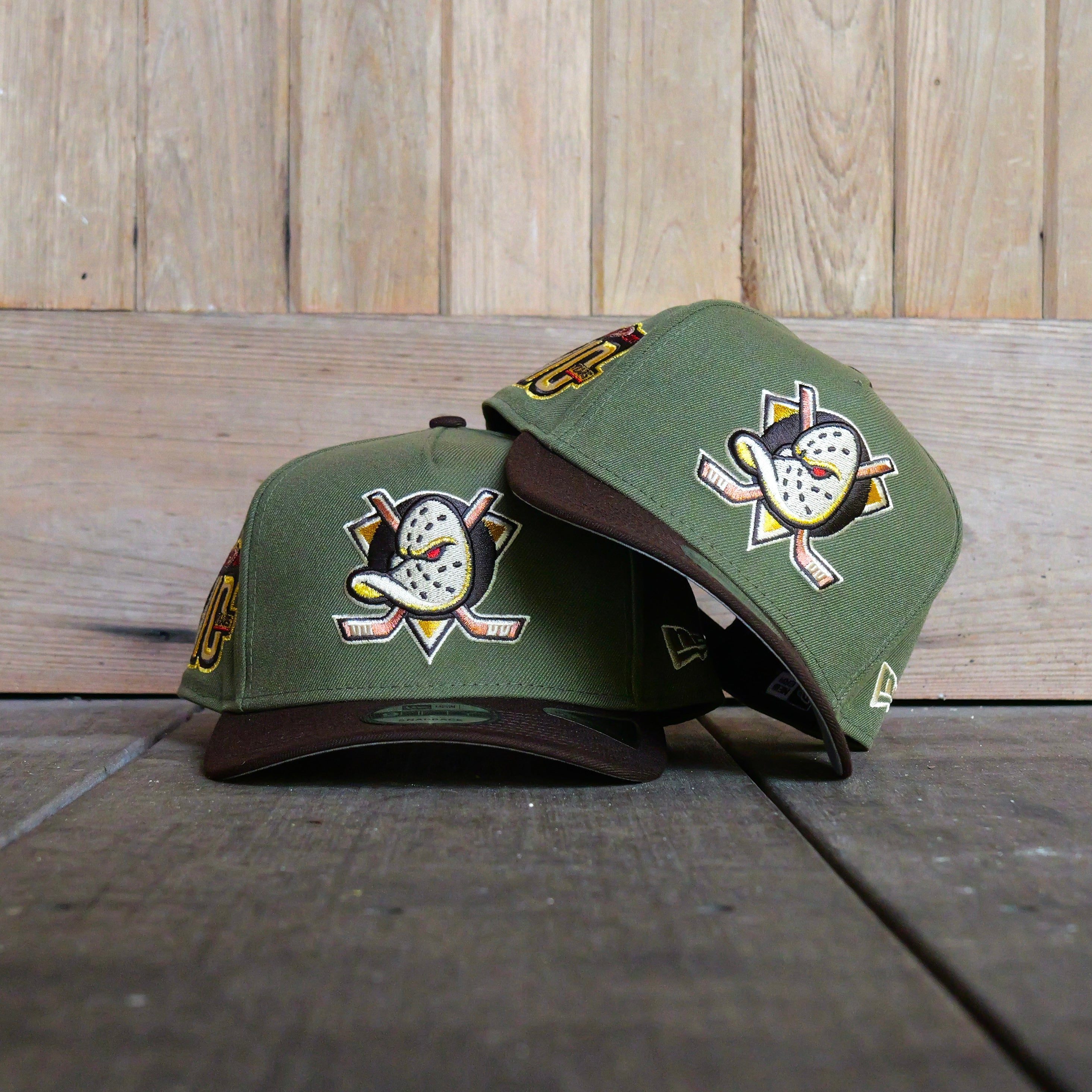 New Era Anaheim Mighty Ducks 10 Year Anniversary 9FIFTY A-Frame Snapback-(Olive/Brown)