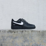 Nike x Supreme Air Force 1 Low SP (Black/White) - Nike
