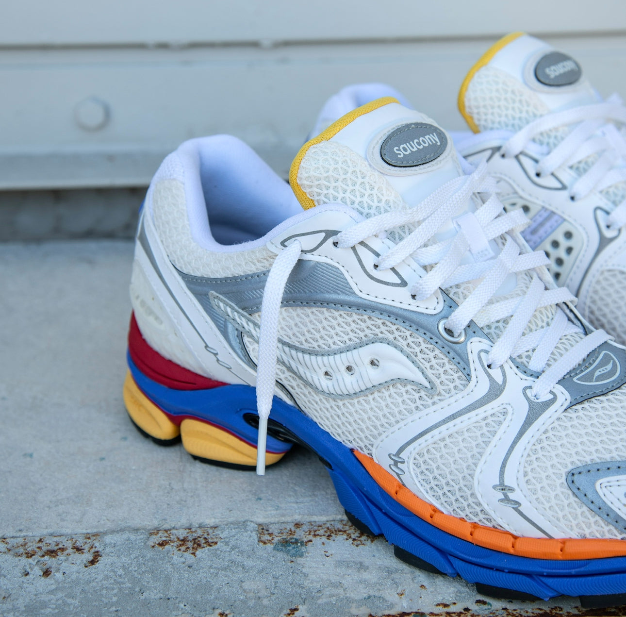 Mens Saucony ProGrid Triumph 4  Galaxy (White/Multi) - Saucony