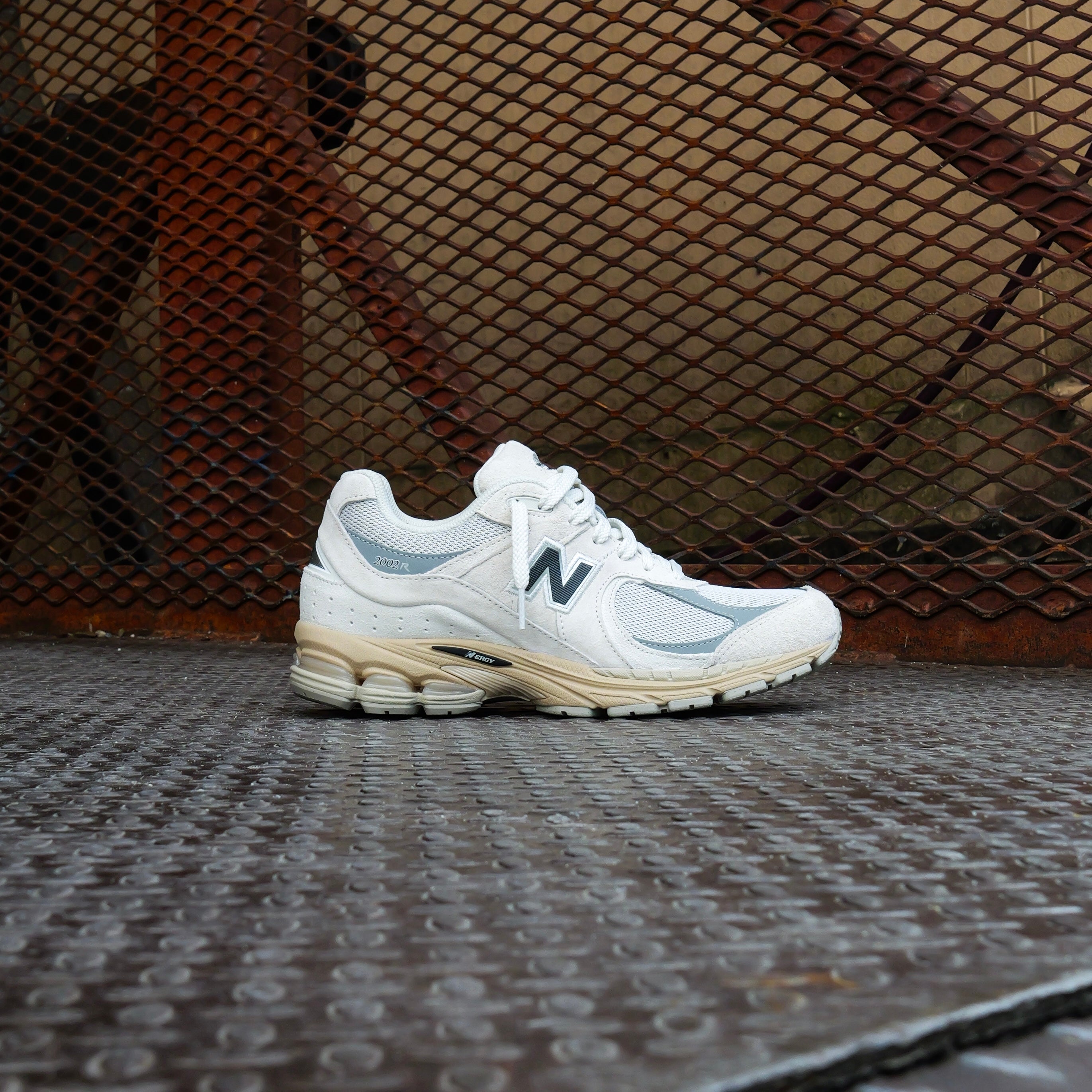 Mens New Balance 2002R (Beige/Grey) - U2002RJ - New Balance