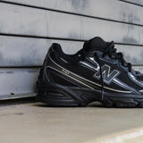 Mens New Balance 740 (Black/Metallic Silver) - U740BM2