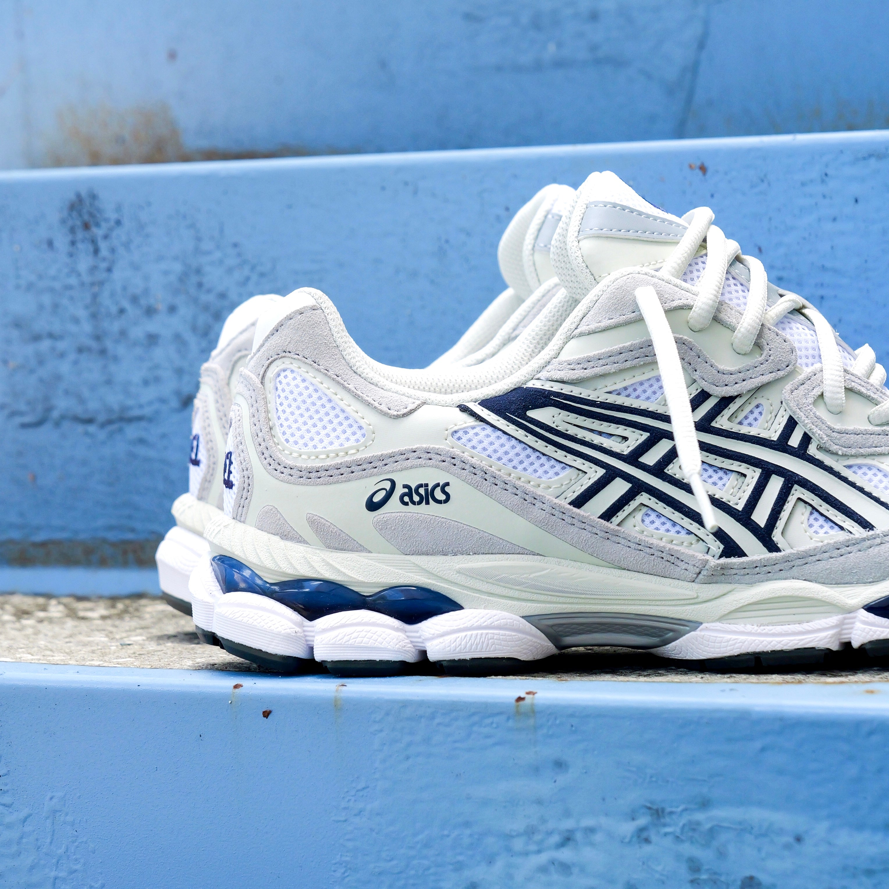 Mens Asics Gel-NYC (White/Midnight)