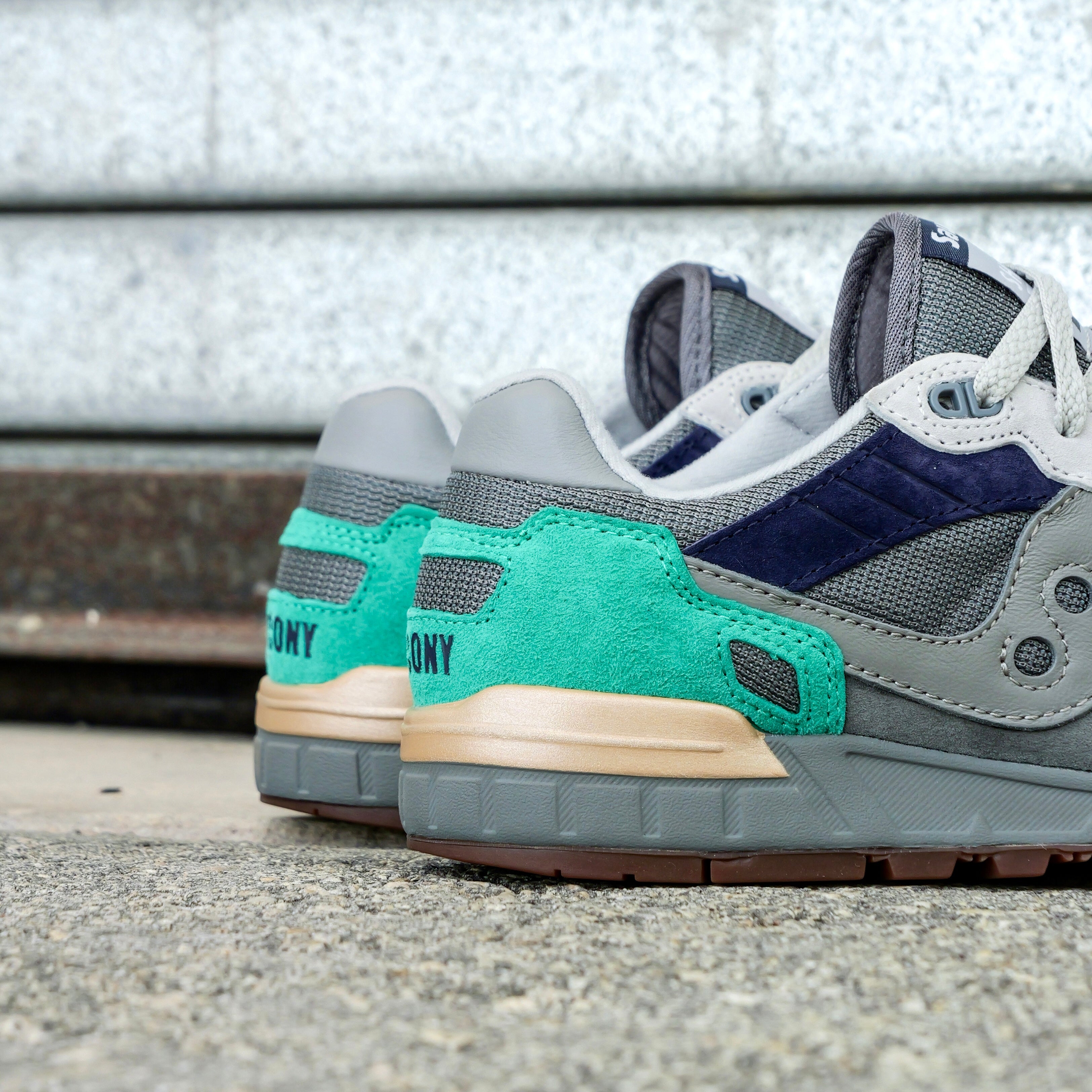 Mens Saucony Shadow 5000 (Carbon/Cadet)