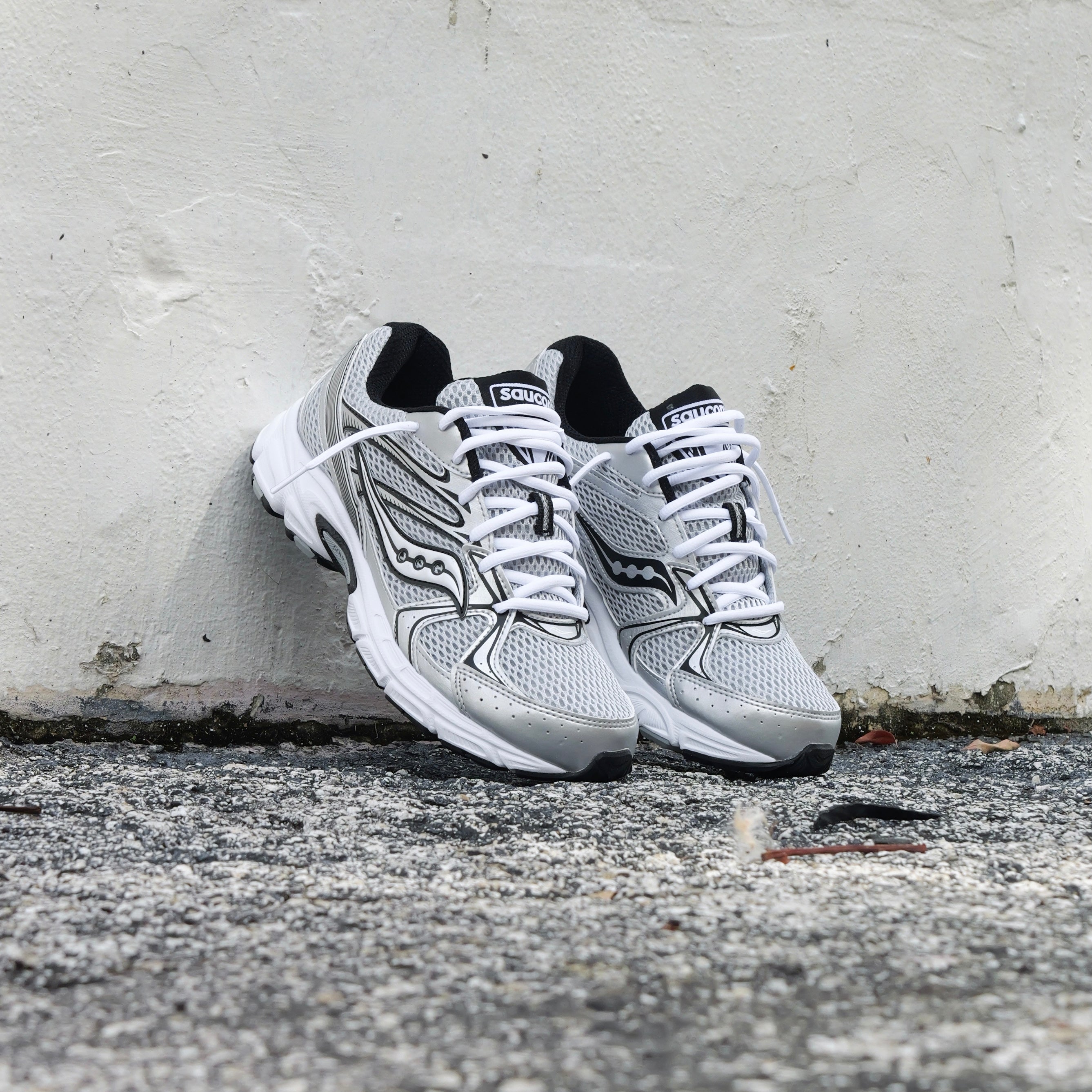 Mens Saucony Ride Millennium (Silver/Black) - Saucony