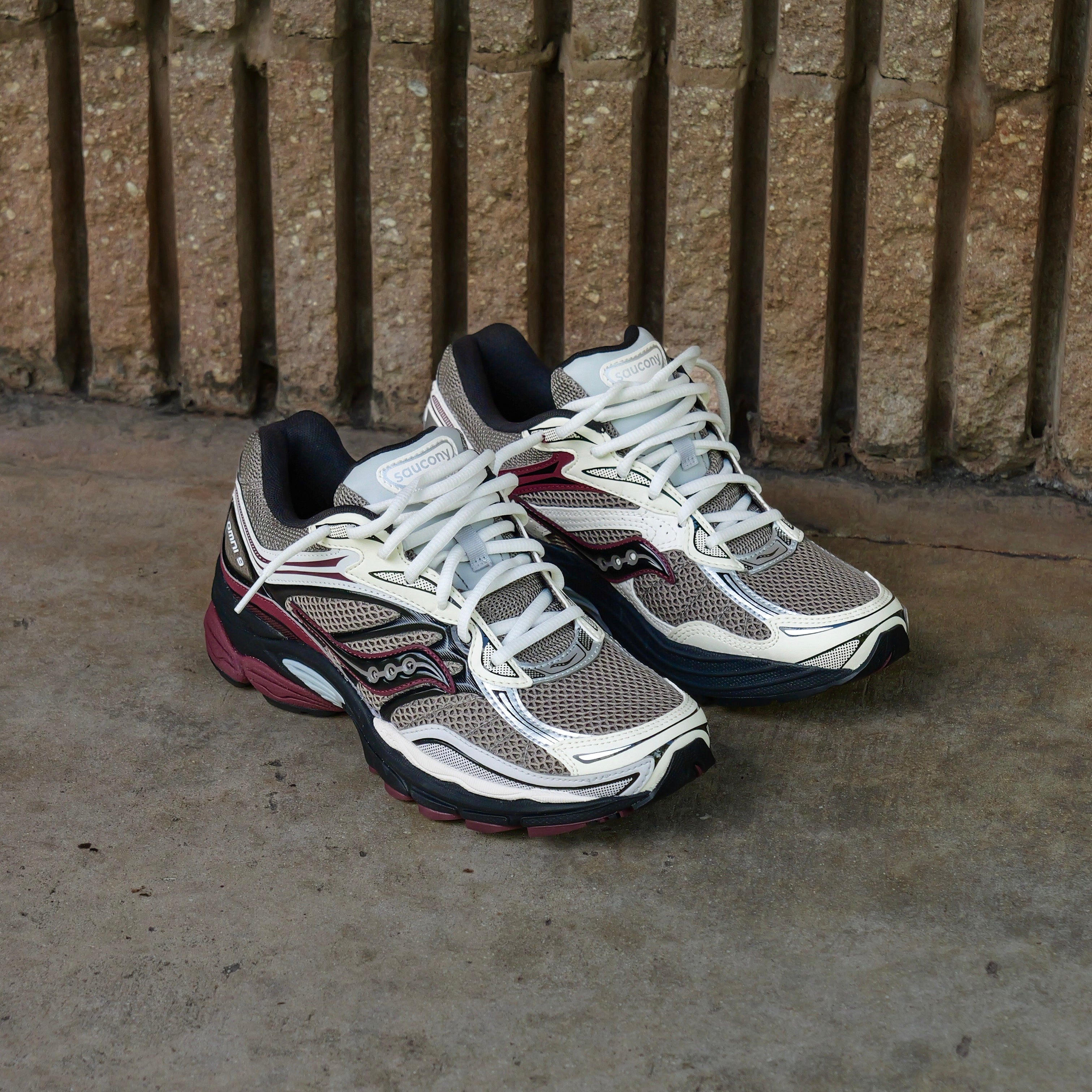 Mens Saucony OG ProGrid Omni 9 (Tan/Maroon) - Saucony