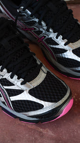 Mens Asics Gel-Cumulus 16 (Black/Dragon Fruit)