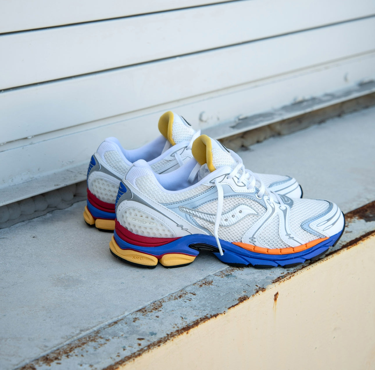 Mens Saucony ProGrid Triumph 4  Galaxy (White/Multi) - Saucony