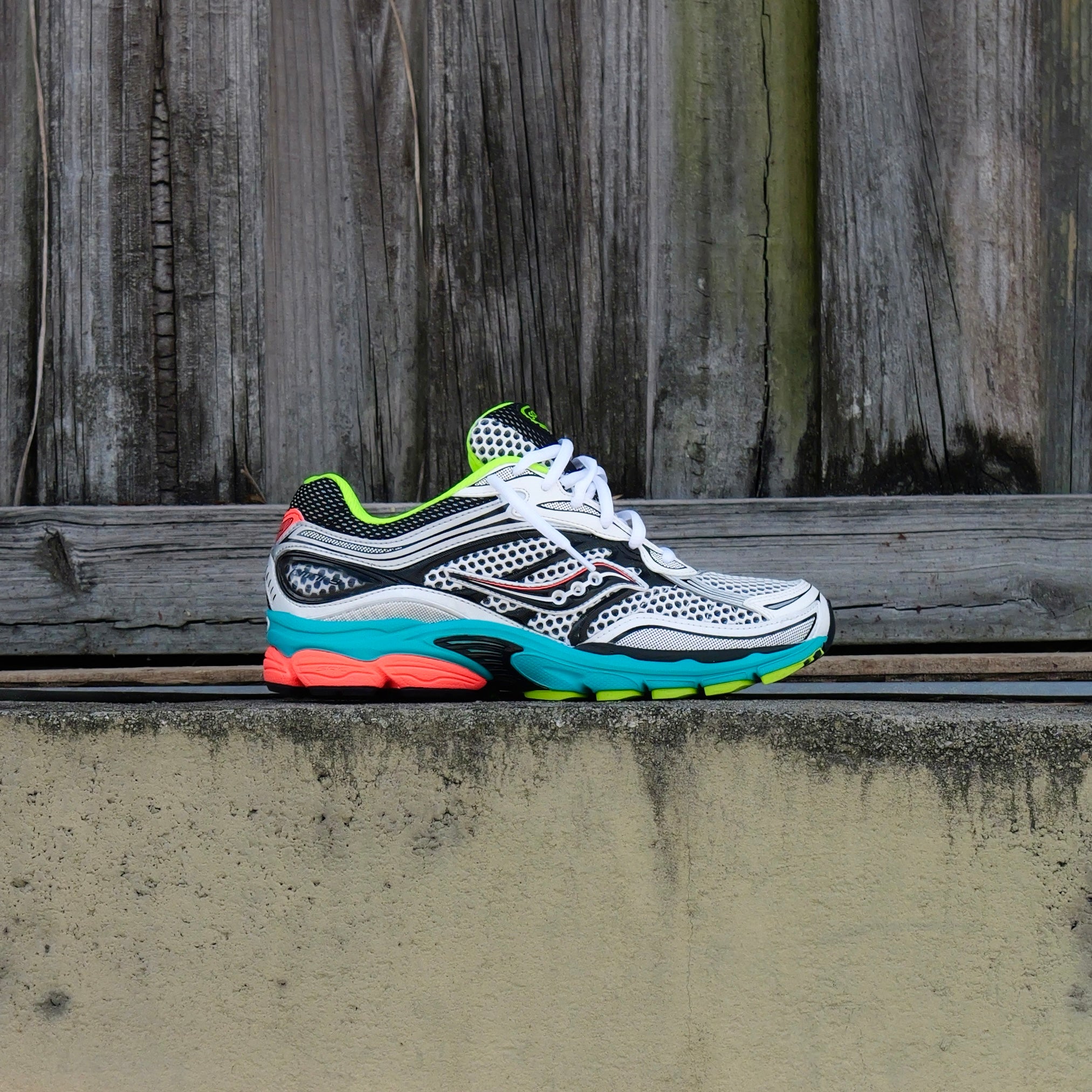 Mens Saucony ProGrid Omni 9 (Silver Mutant) - Saucony