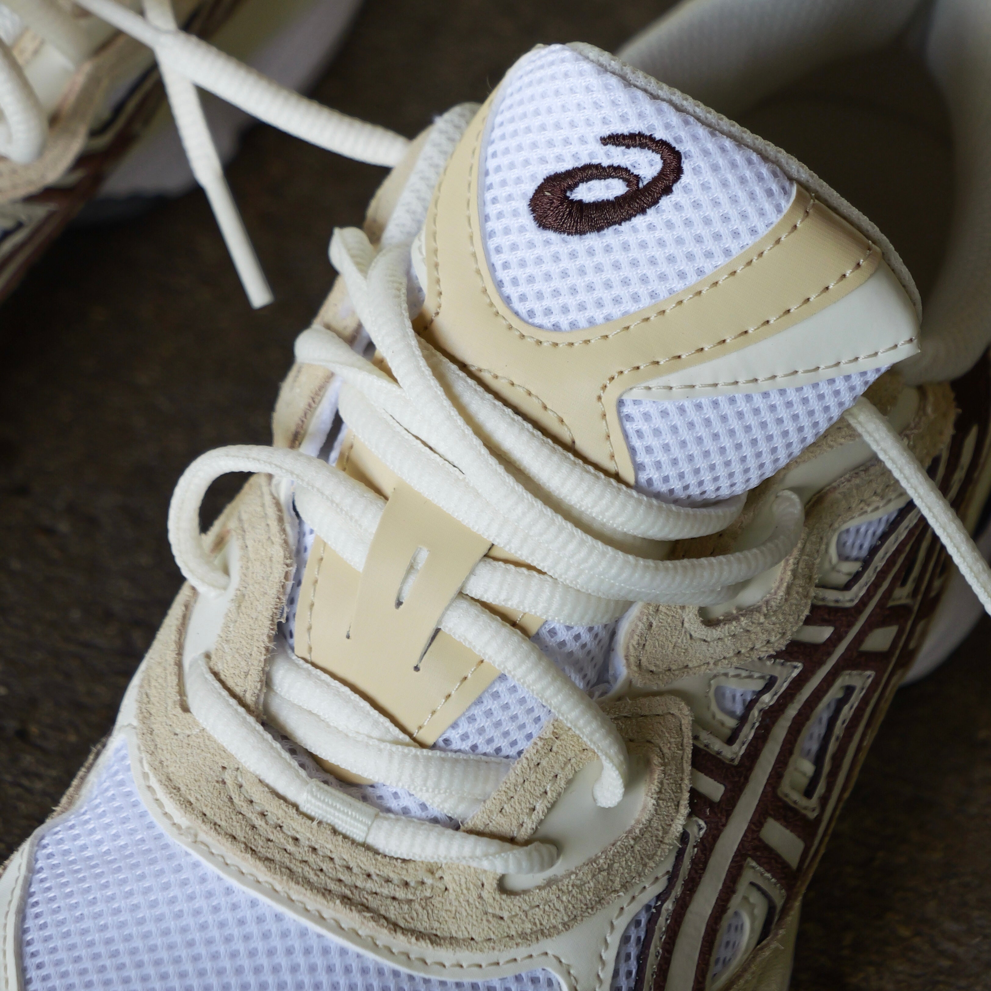 Mens Asics Gel-NYC (White/Roasted Coffee) - ASICS