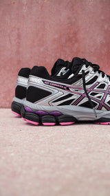 Mens Asics Gel-Cumulus 16 (Black/ Dragon Fruit)
