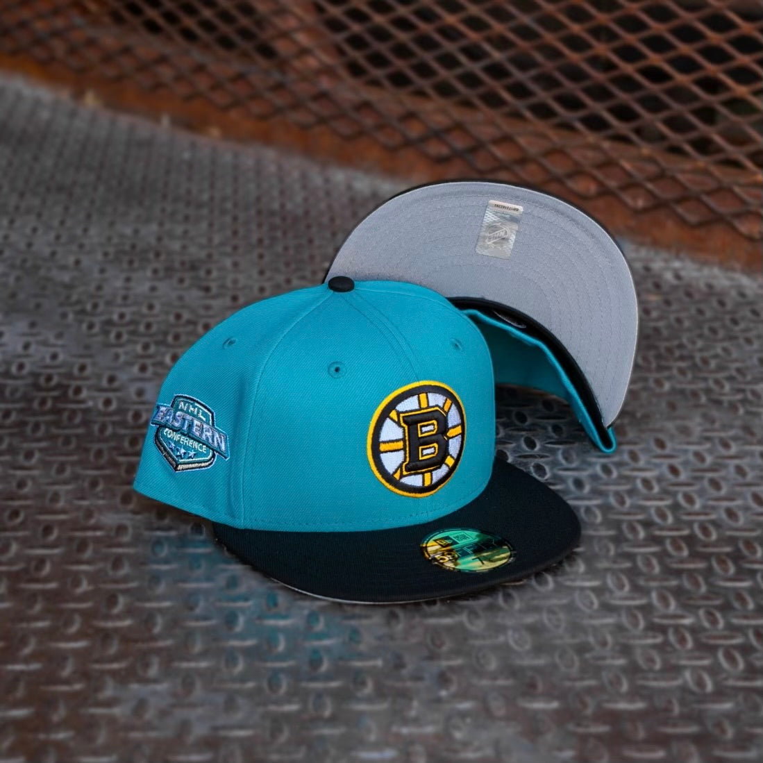 New Era Boston Bruins Eastern Conference Grey UV (Teal/Black) 59Fifty Fitted