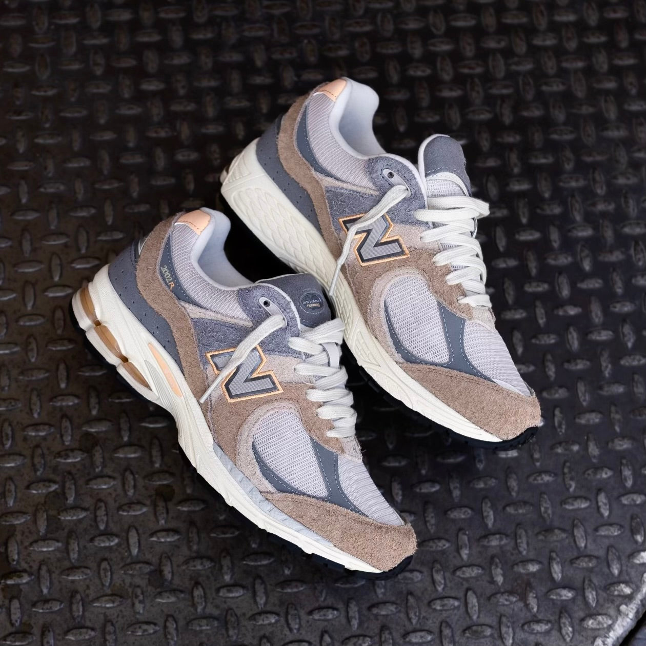 Mens New Balance 2002R (Mushroom Hazy Peach) - M2002REJ - New Balance