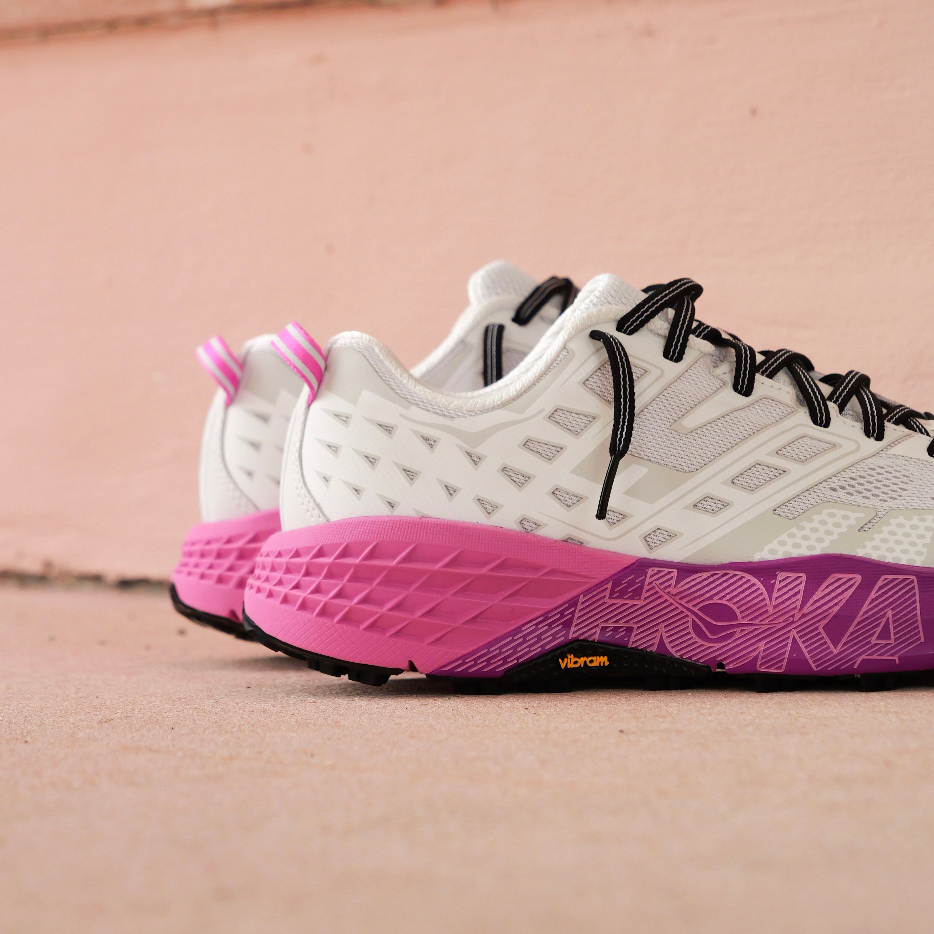 Hoka SpeedGoat 2 CNFC (Cosmic Grey / Neon Fuchsia)