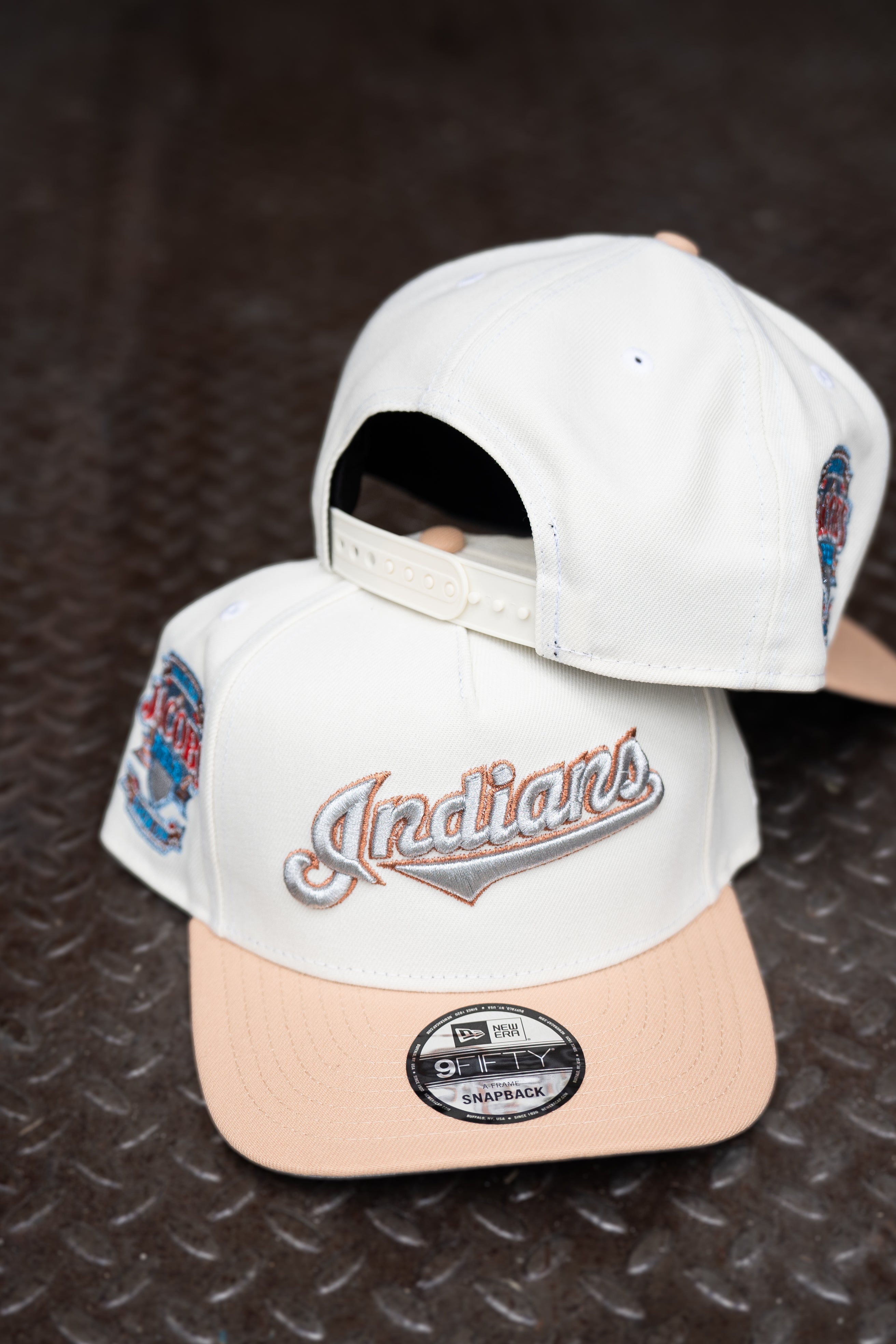 New Era Cleveland Indians Jacobs Field 9Fifty A-Frame Snapback