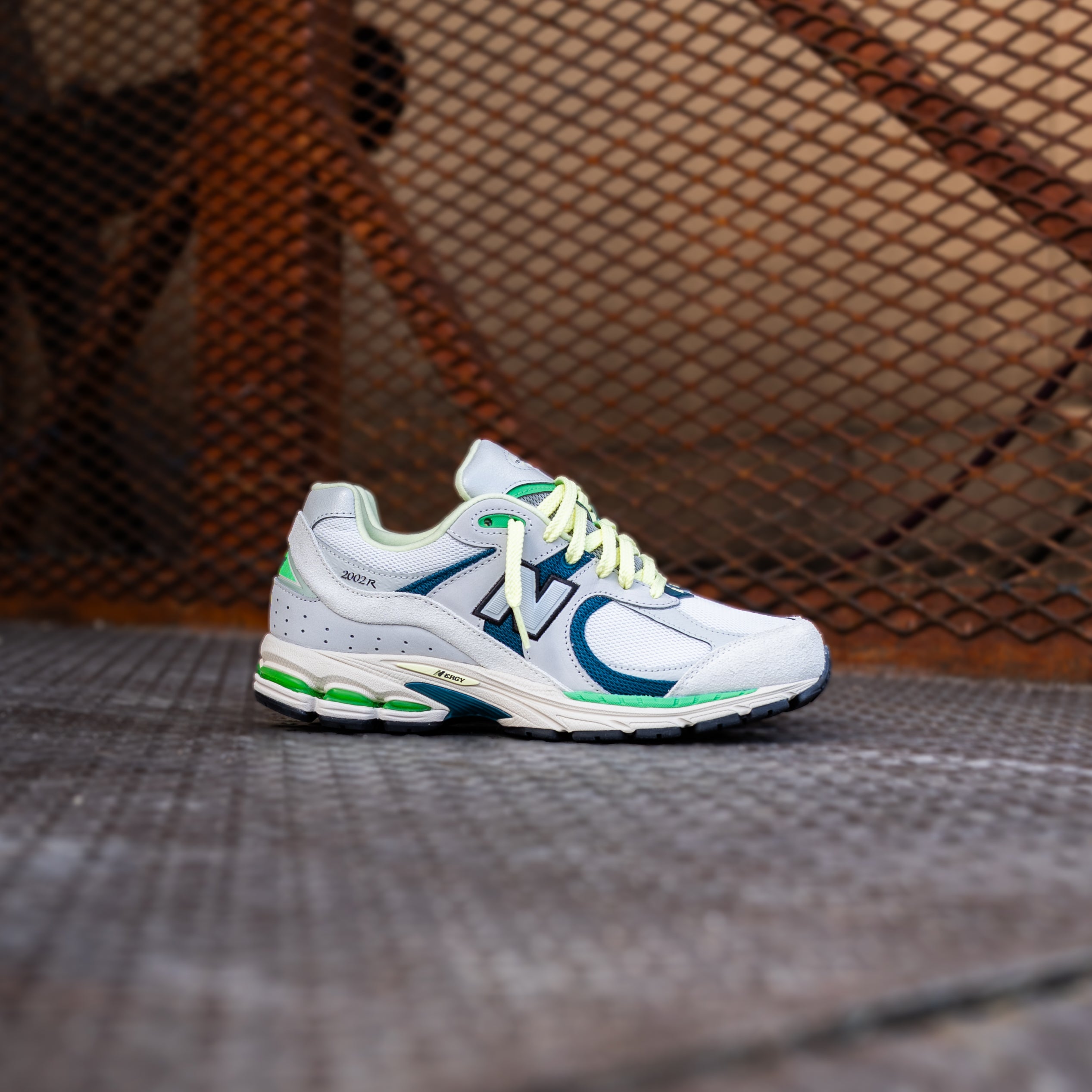 Mens New Balance 2002R XLD (Green Apple/Limelight) - U2002RTA