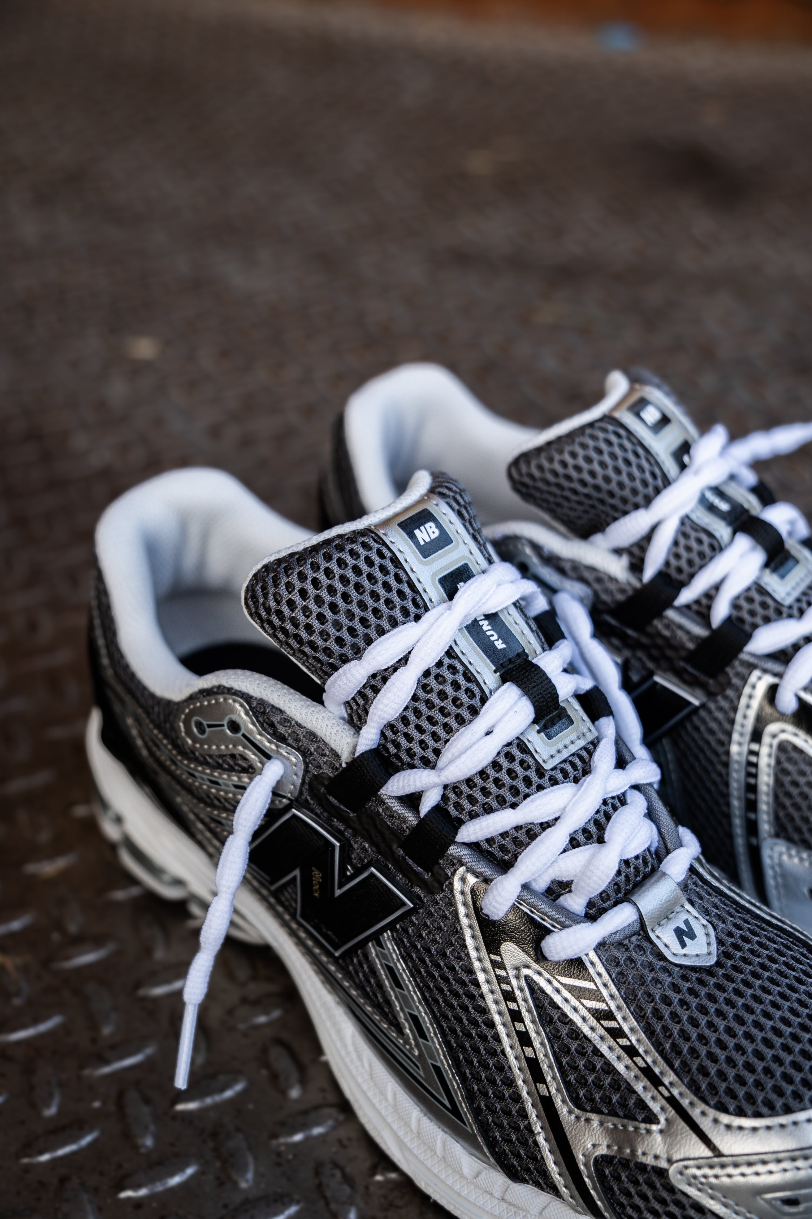 Gradeschool New Balance 1906 (Grey/Black)