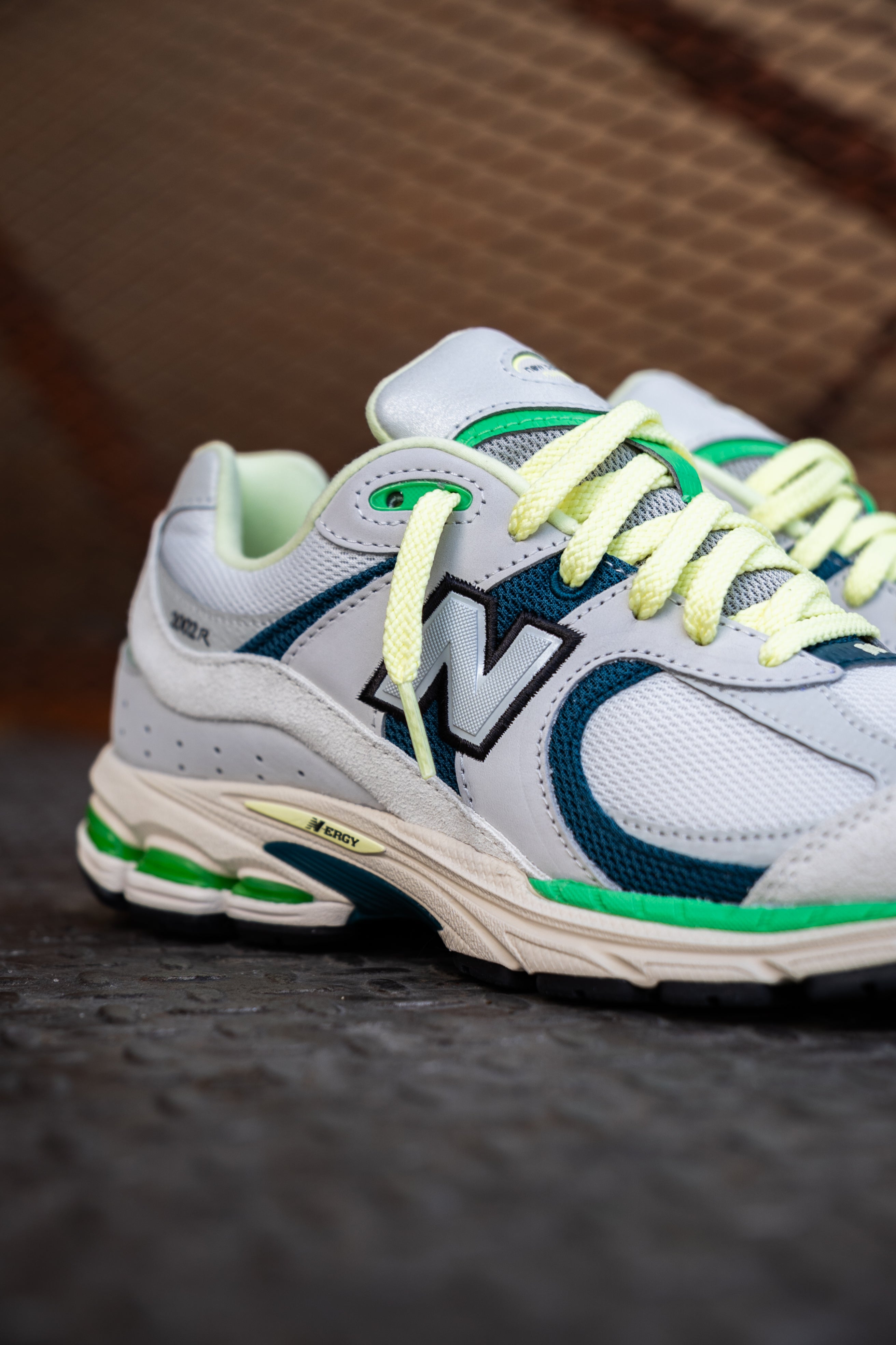 Mens New Balance 2002R XLD (Green Apple/Limelight) - U2002RTA