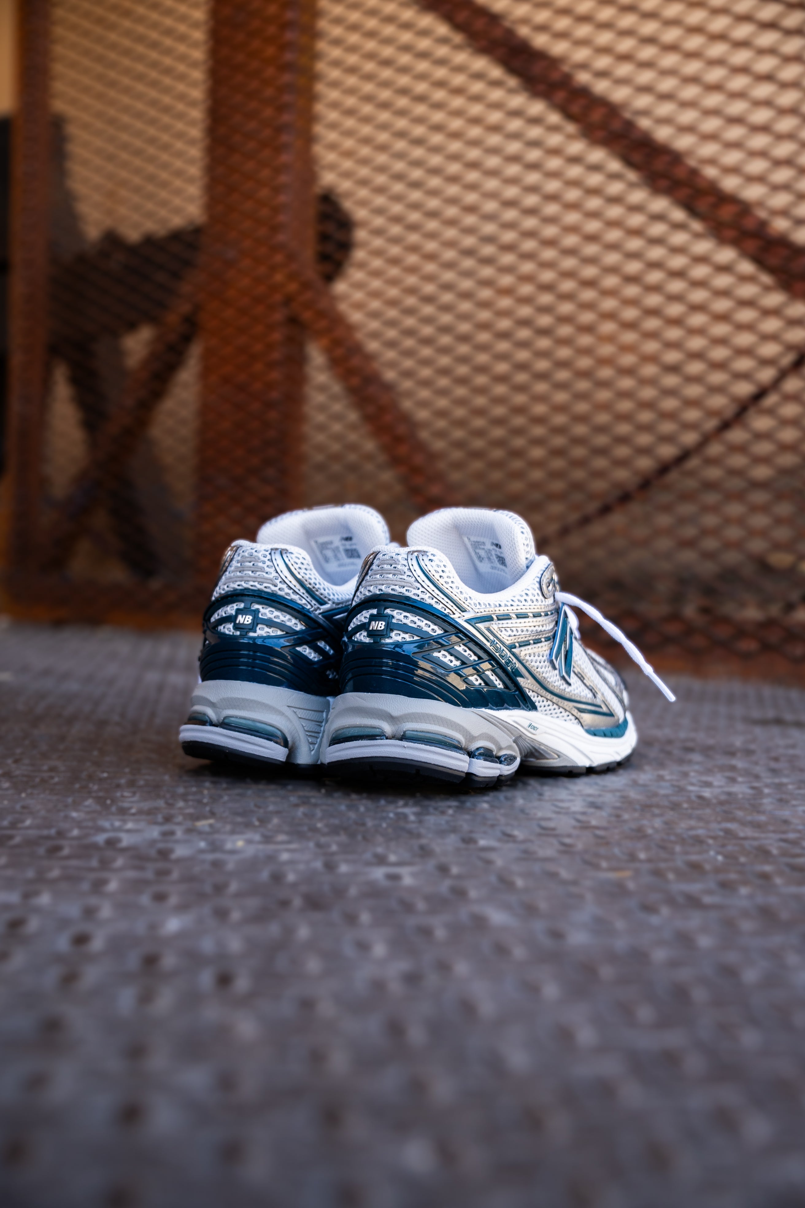 Mens New Balance 1906R (Metallic Silver/Deep Ocean) - U1906RCE