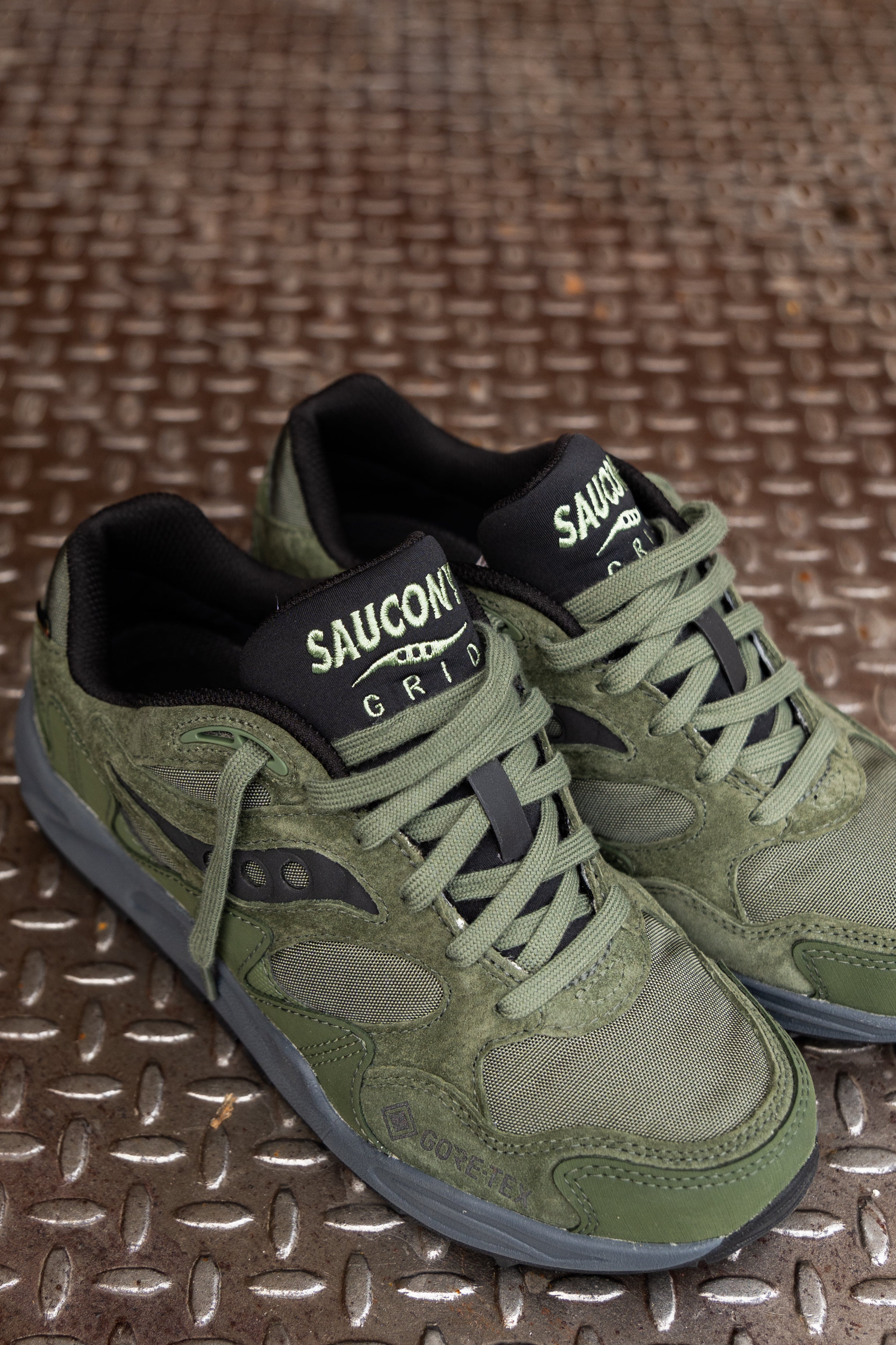 Mens Saucony Grid Shadow 2 GTX (Forest/Black)