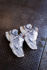 Mens New Balance 9060 (Grey/Grey)