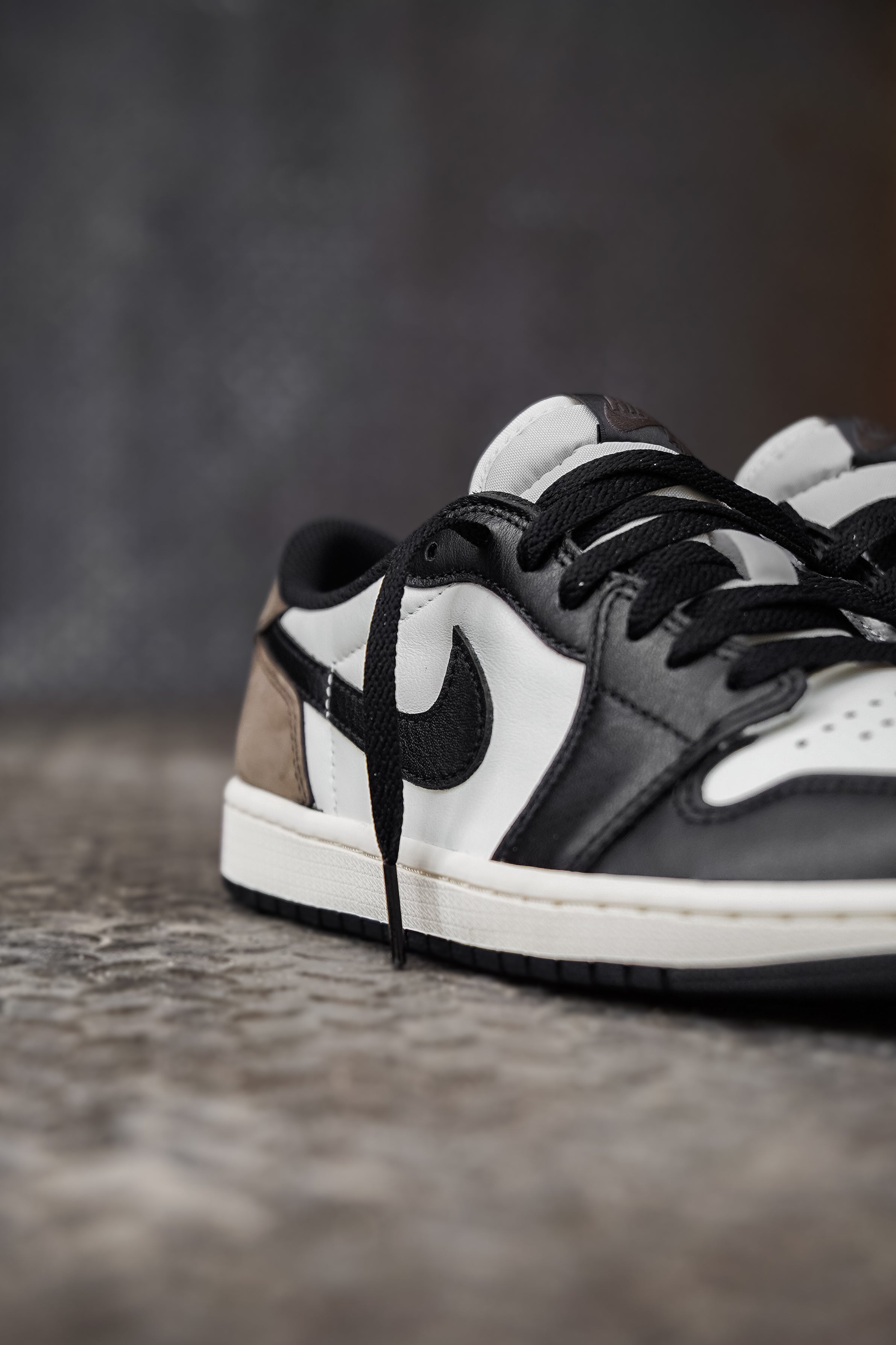 Mens Air Jordan 1 Low OG (Mocha)