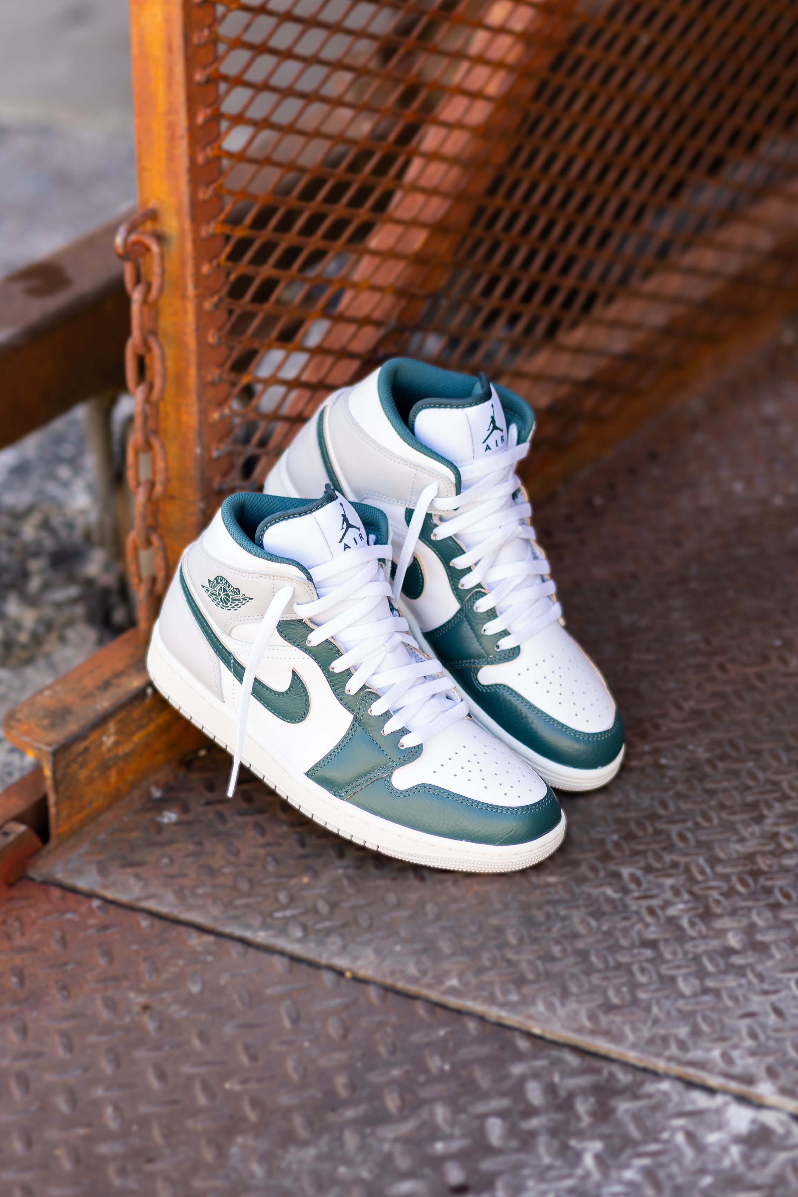 Mens Air Jordan 1 Mid (White/Oxidized Green-Sail)