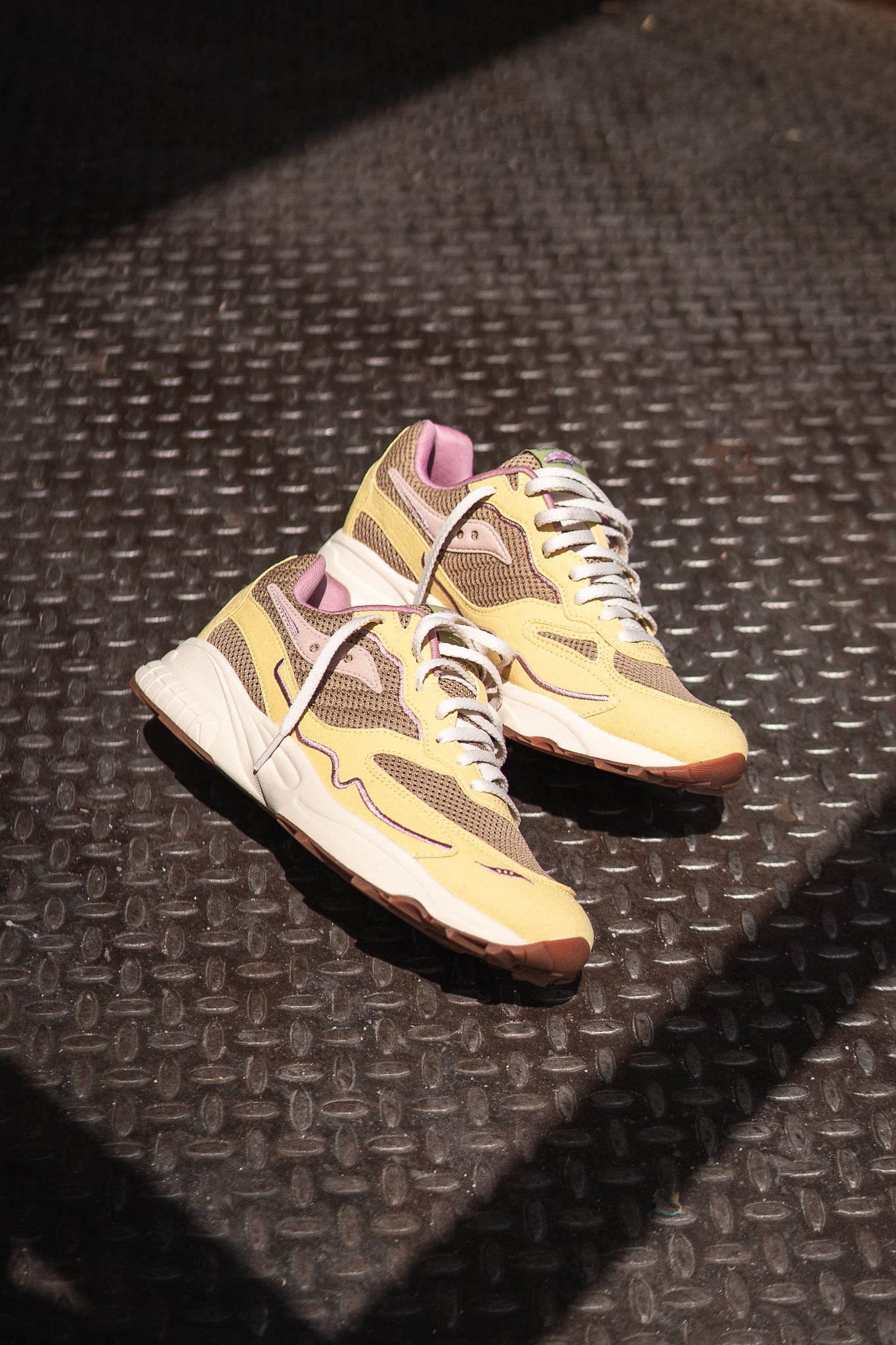 Saucony 3D Grid Hurricane Mushroom (Tan/Yellow) - Saucony