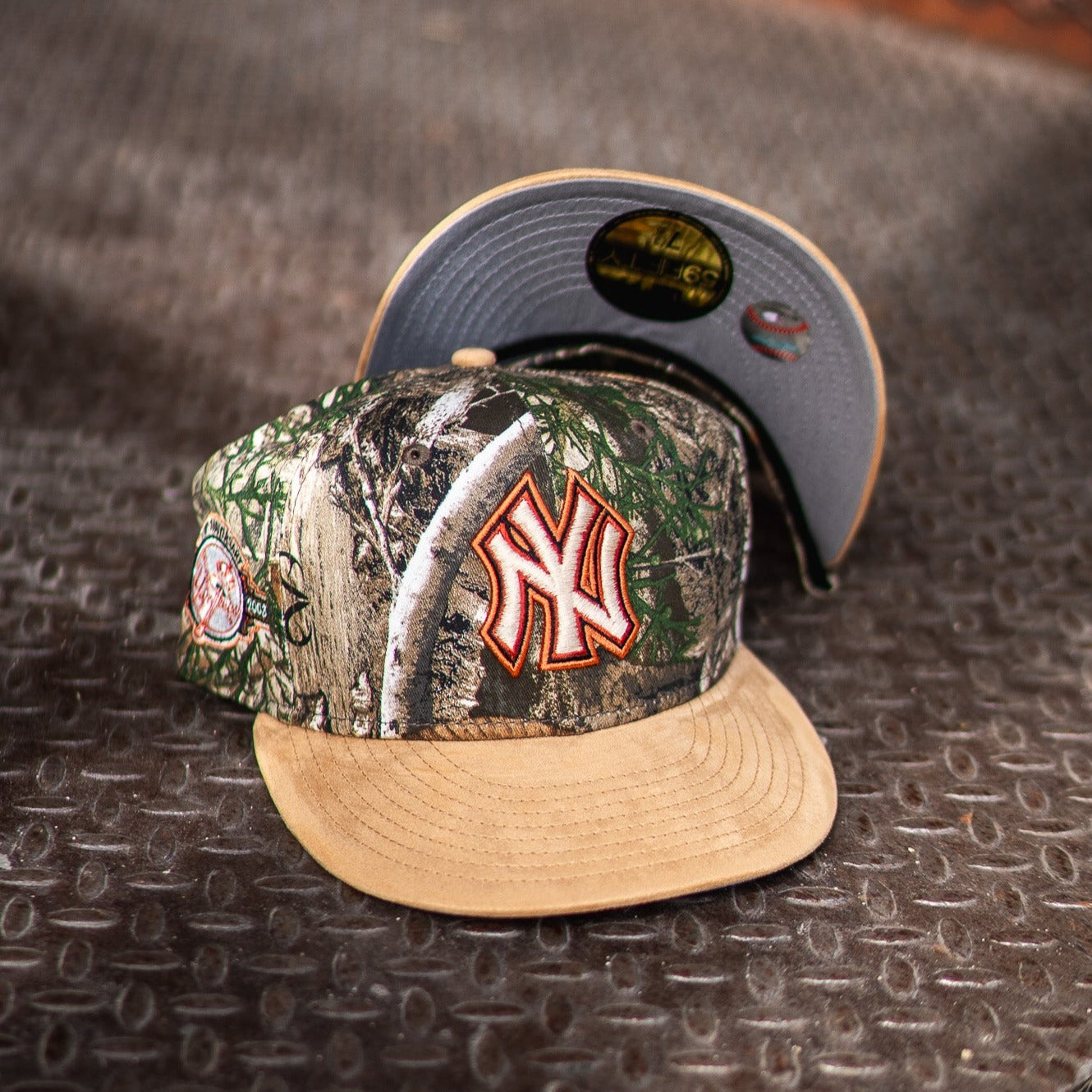 New Era New York Yankees 100th Anniversary Grey UV (Real Tree Camo/Khaki Suede) - New Era