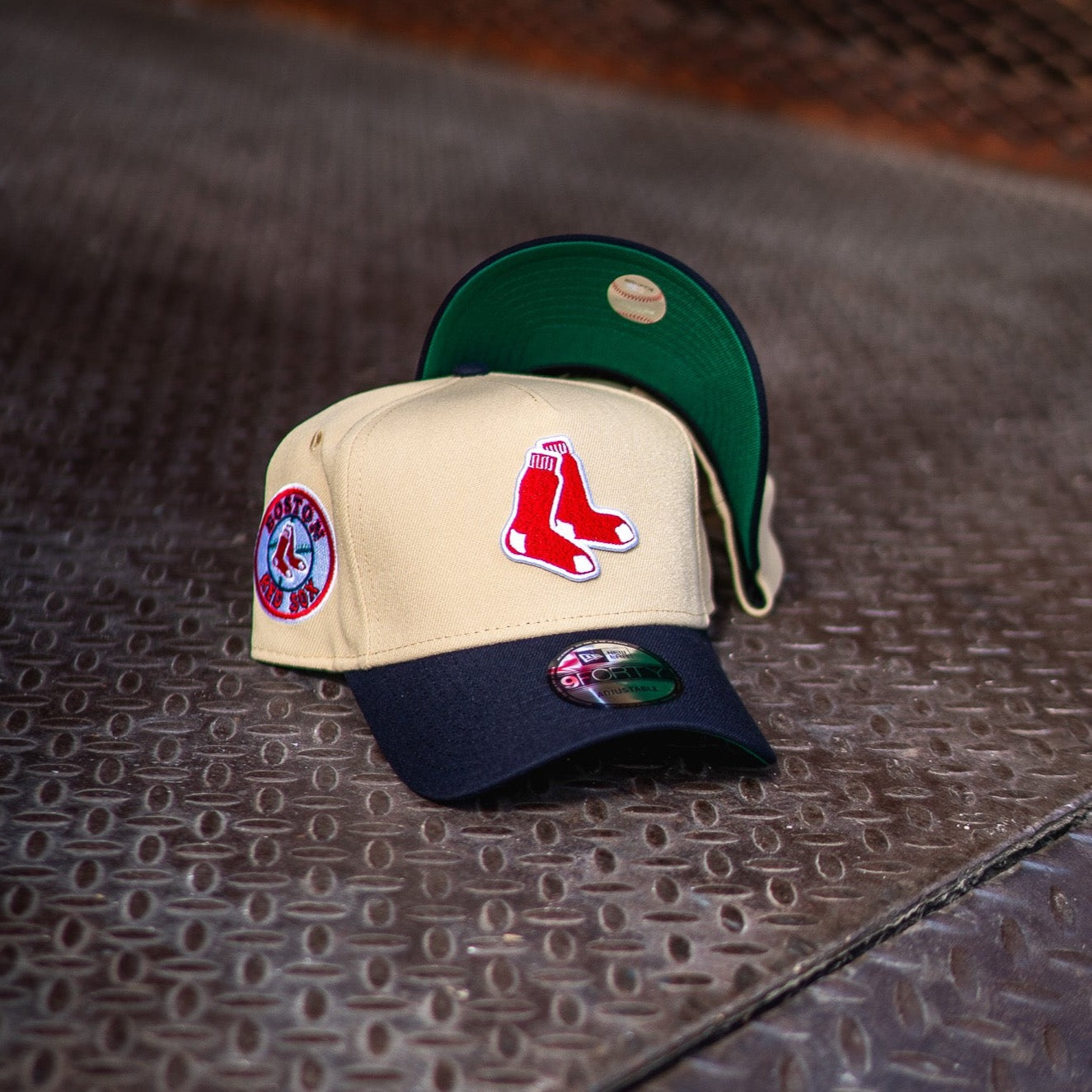 New Era Boston Red Sox 9FORTY A-Frame Snapback (Vegas Gold/Navy) - New Era