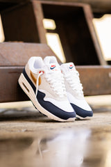 Mens Nike Air Max 1 (Obsidian/Metallic Gold-White)