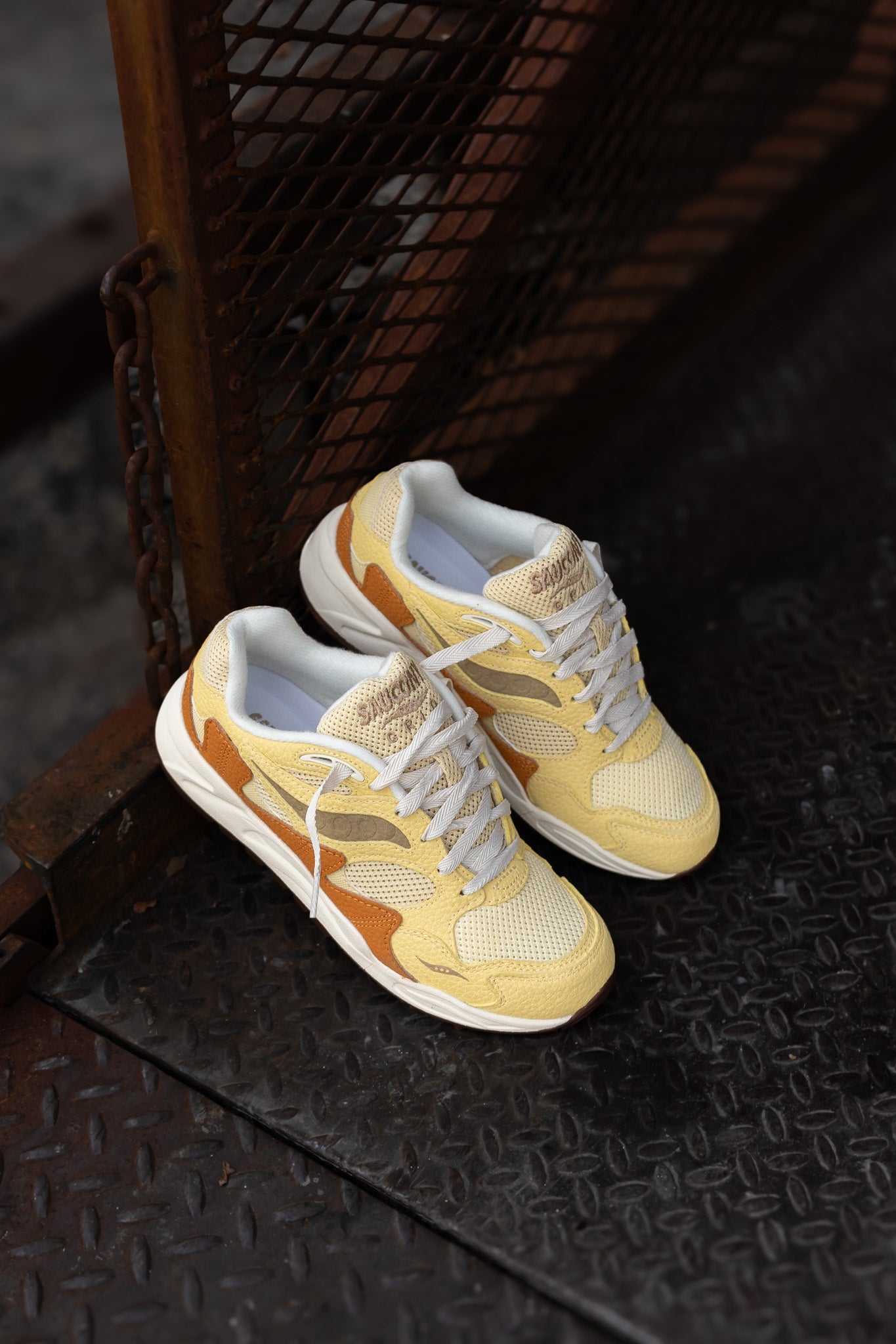 Mens Saucony Grid Shadow 2 (Mustard/Tan) - Saucony