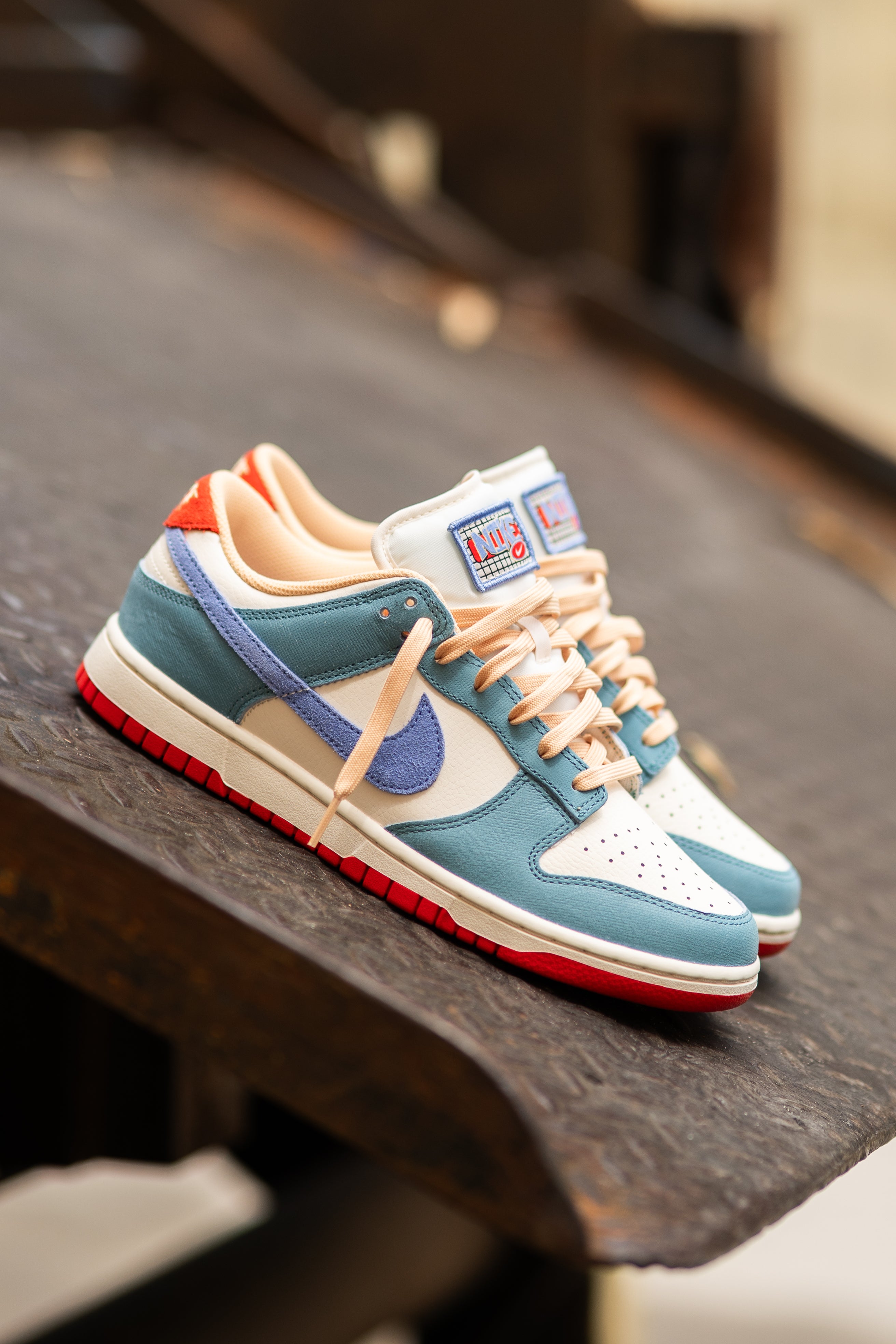 Mens Nike Dunk Low PRM (Pale Ivory/Royal Pulse)