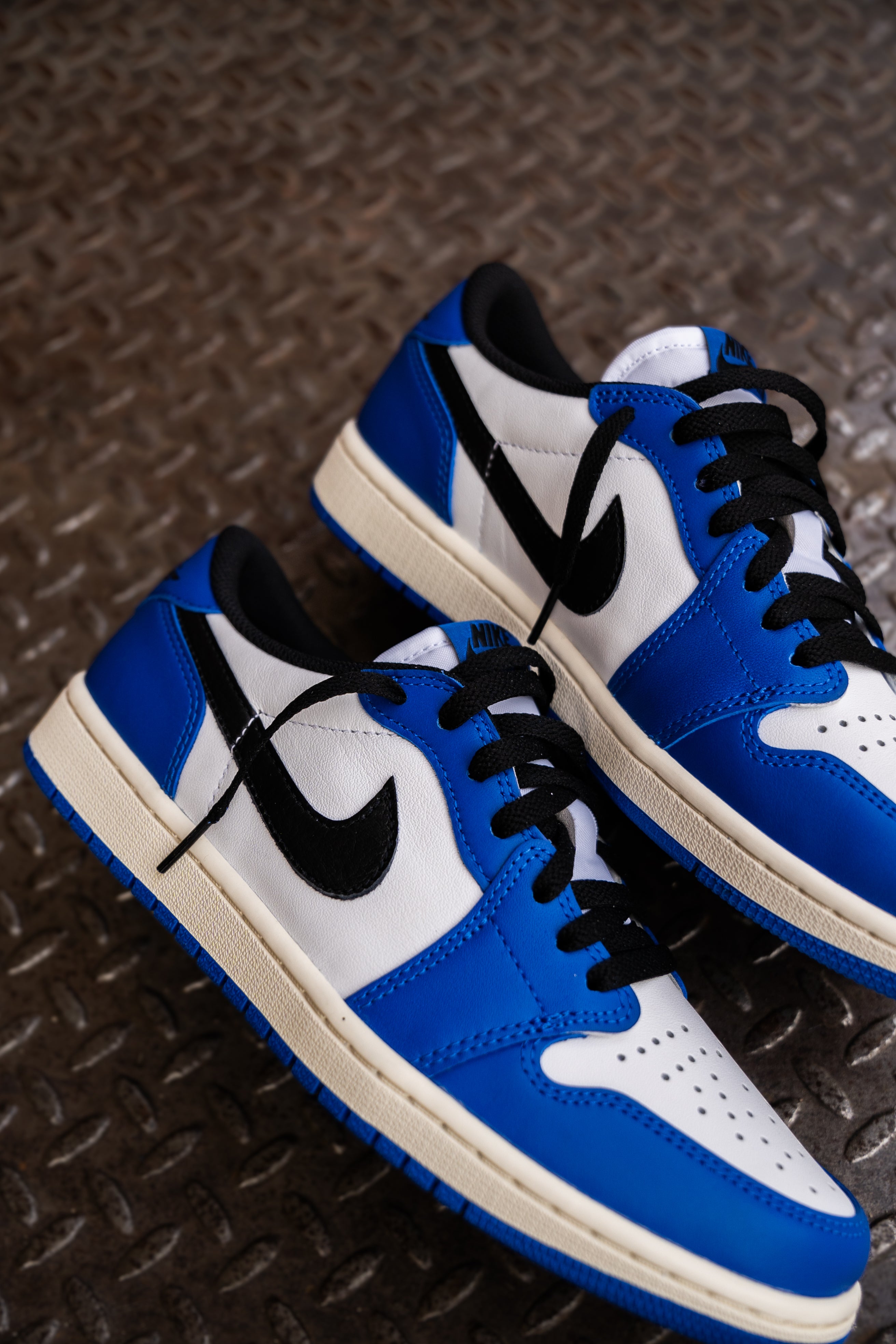 Mens Air Jordan 1 Retro Low OG (Game Royal)