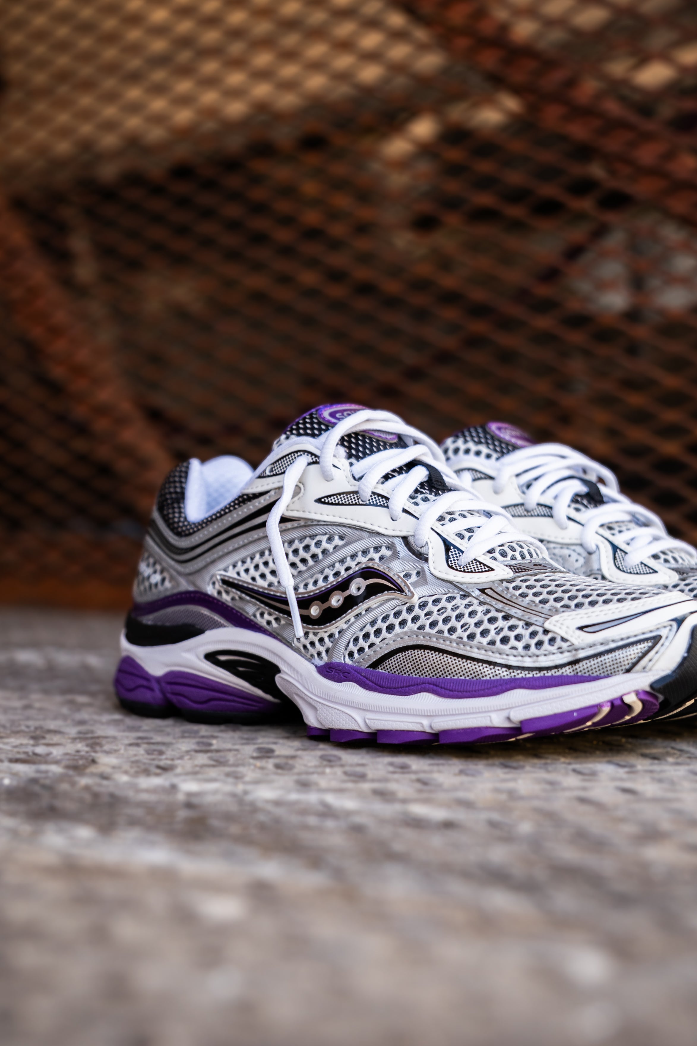 Mens Saucony ProGrid Omni 9 (Silver/Purple)