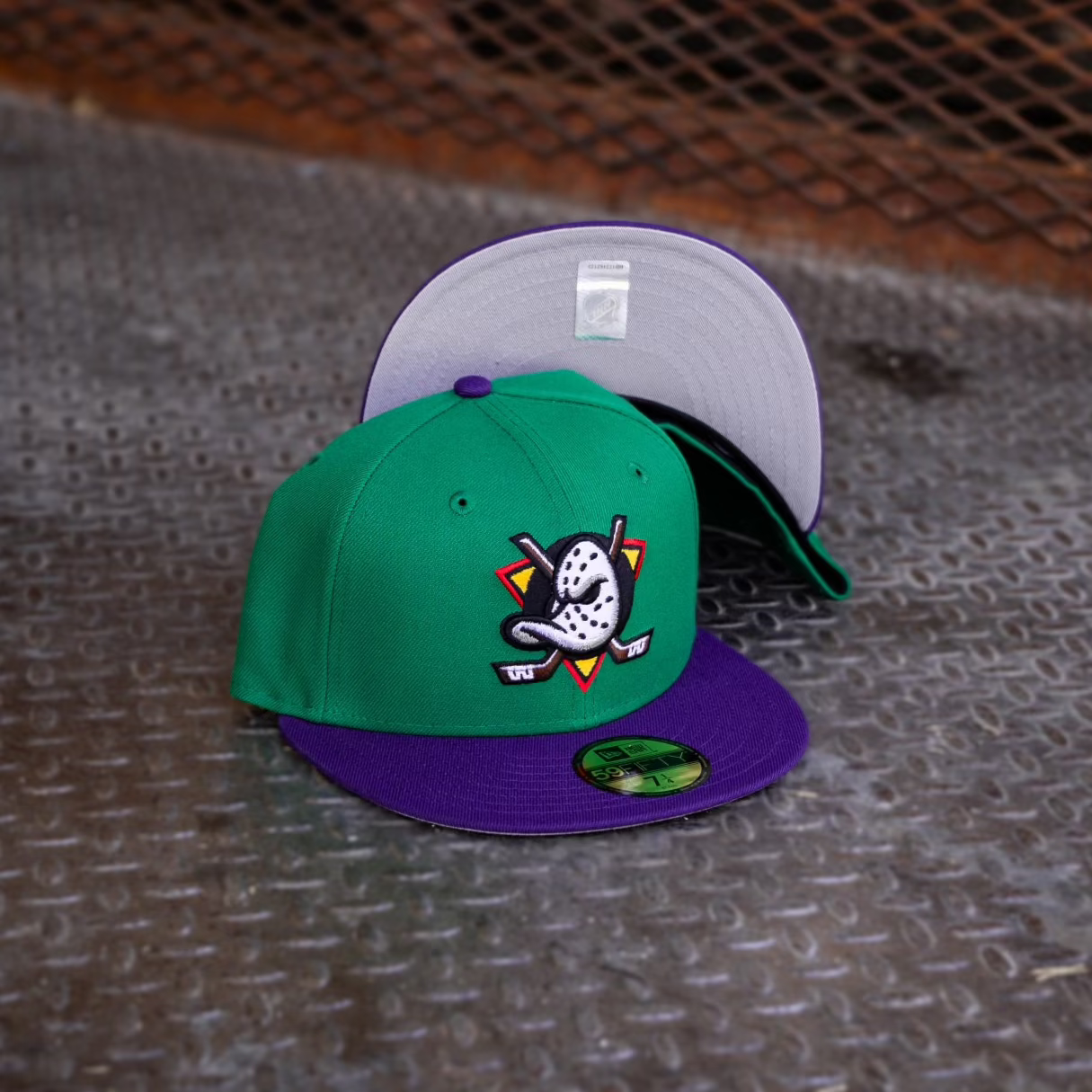 New Era Anaheim Ducks Grey UV (Kelly Green/Purple) 59Fifty Fitted