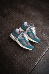 Mens New Balance 2002R (Green/Grey) - M2002REM - New Balance