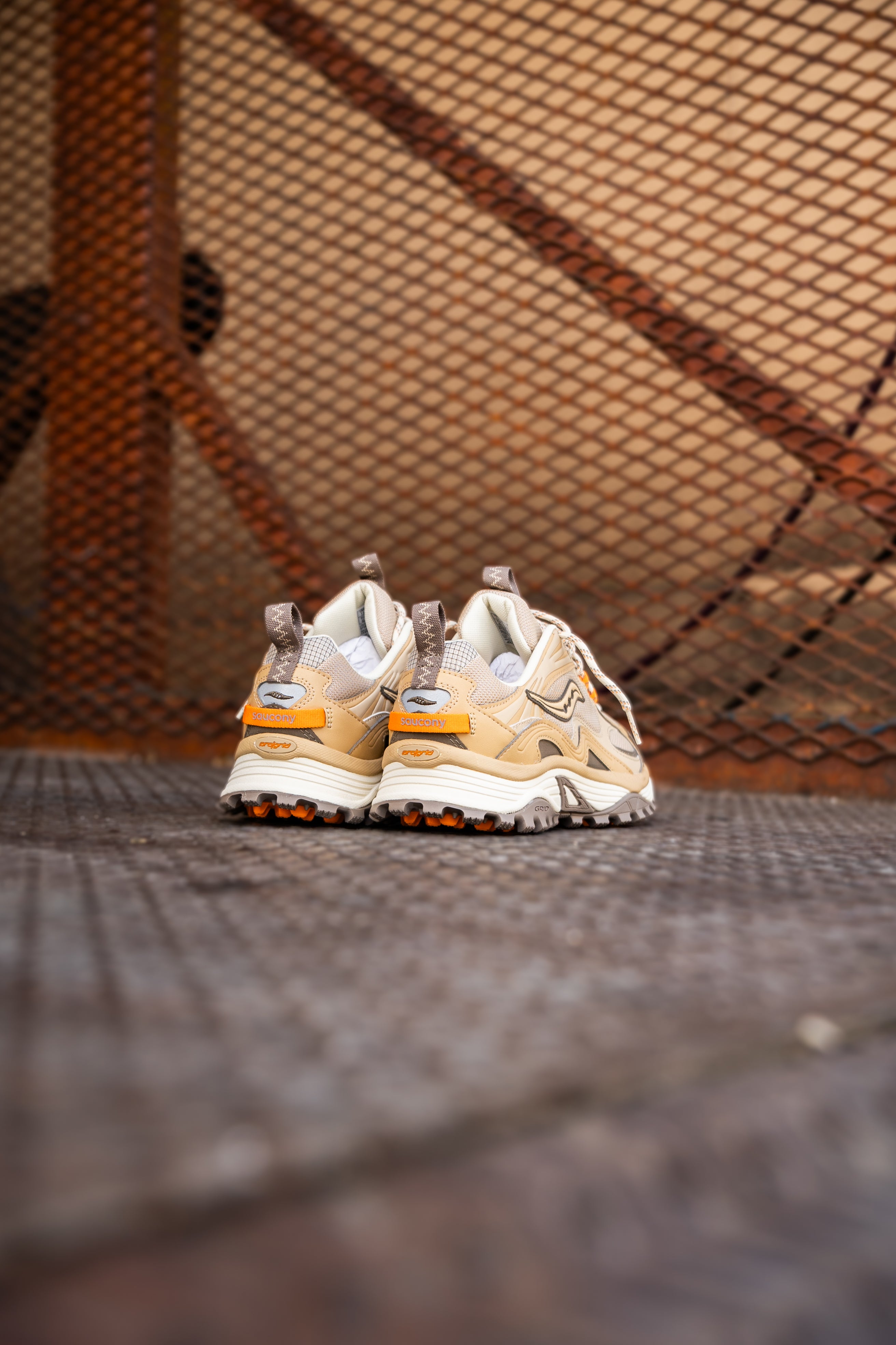 Mens Saucony Grid Aura X (Whey/Orange)