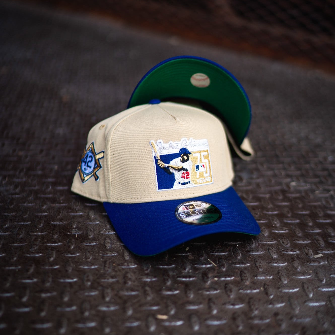 New Era Los Angeles Dodgers Jackie Robinson 9FORTY A-Frame Snapback (Vegas Gold/Blue) - New Era