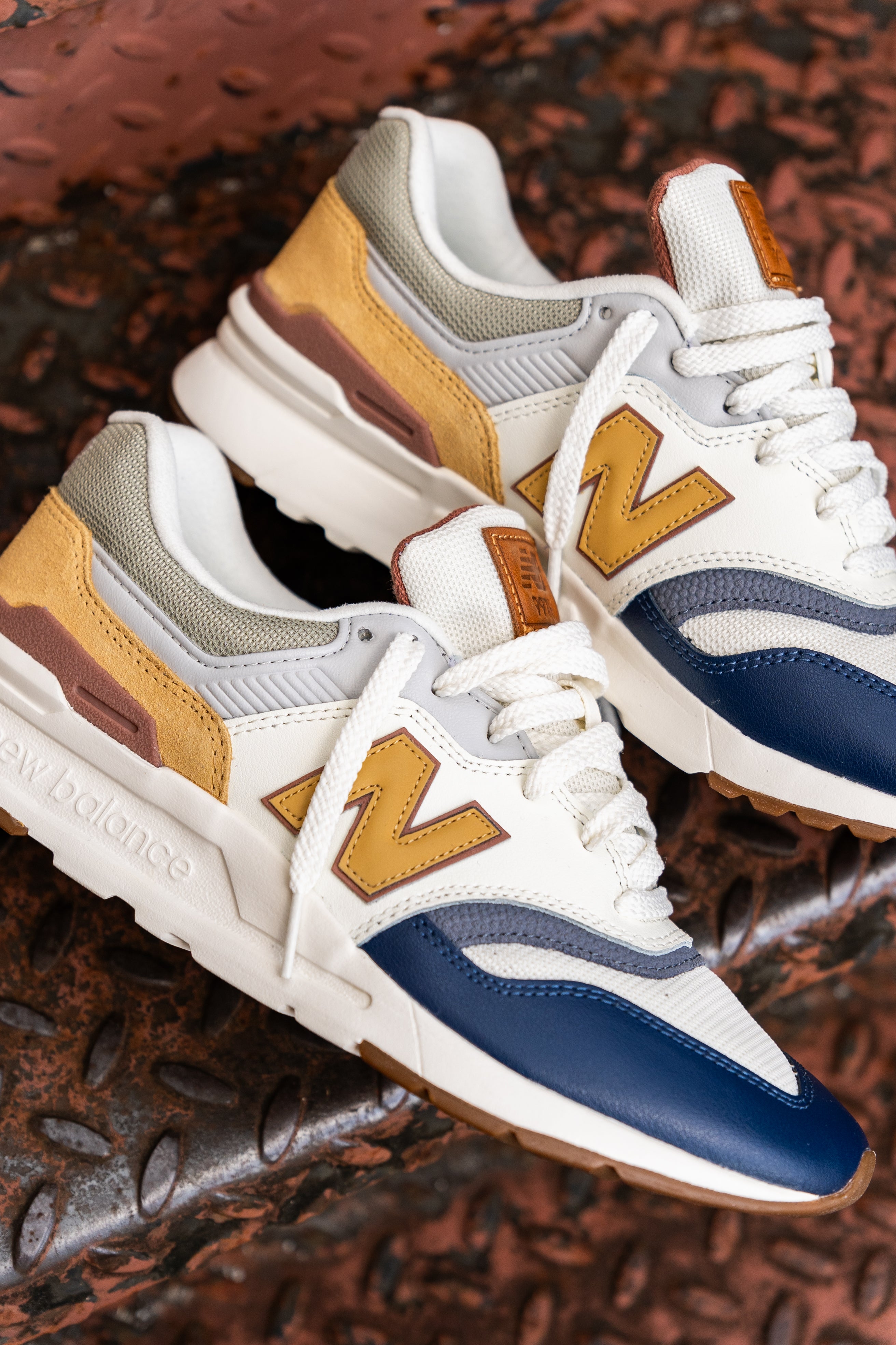 Mens New Balance 997H (White/Brown) - CM997HZG