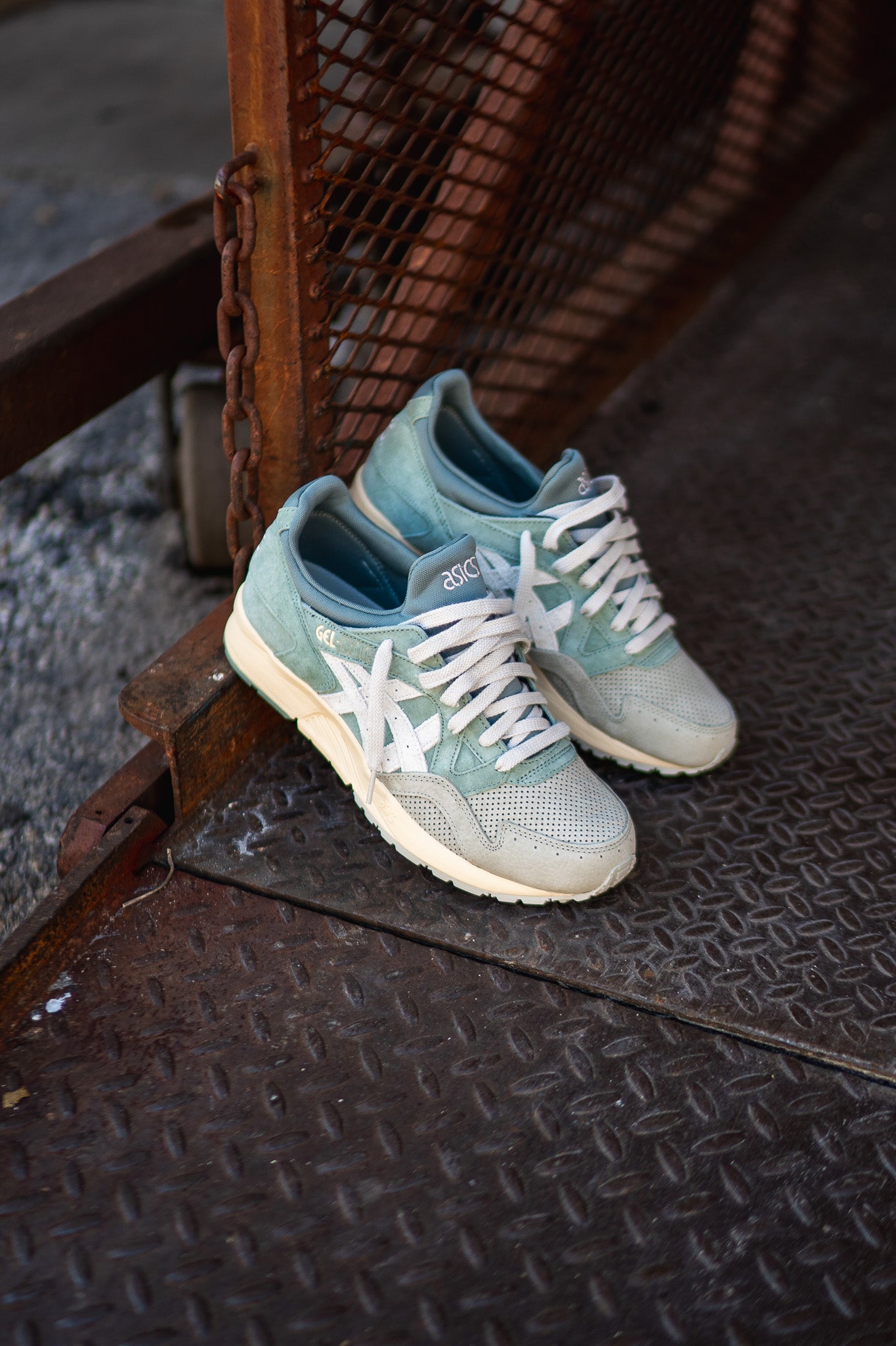 Mens Asics Gel-Lyte V (White Sage/Slate Grey) - 1203A379.021 - ASICS