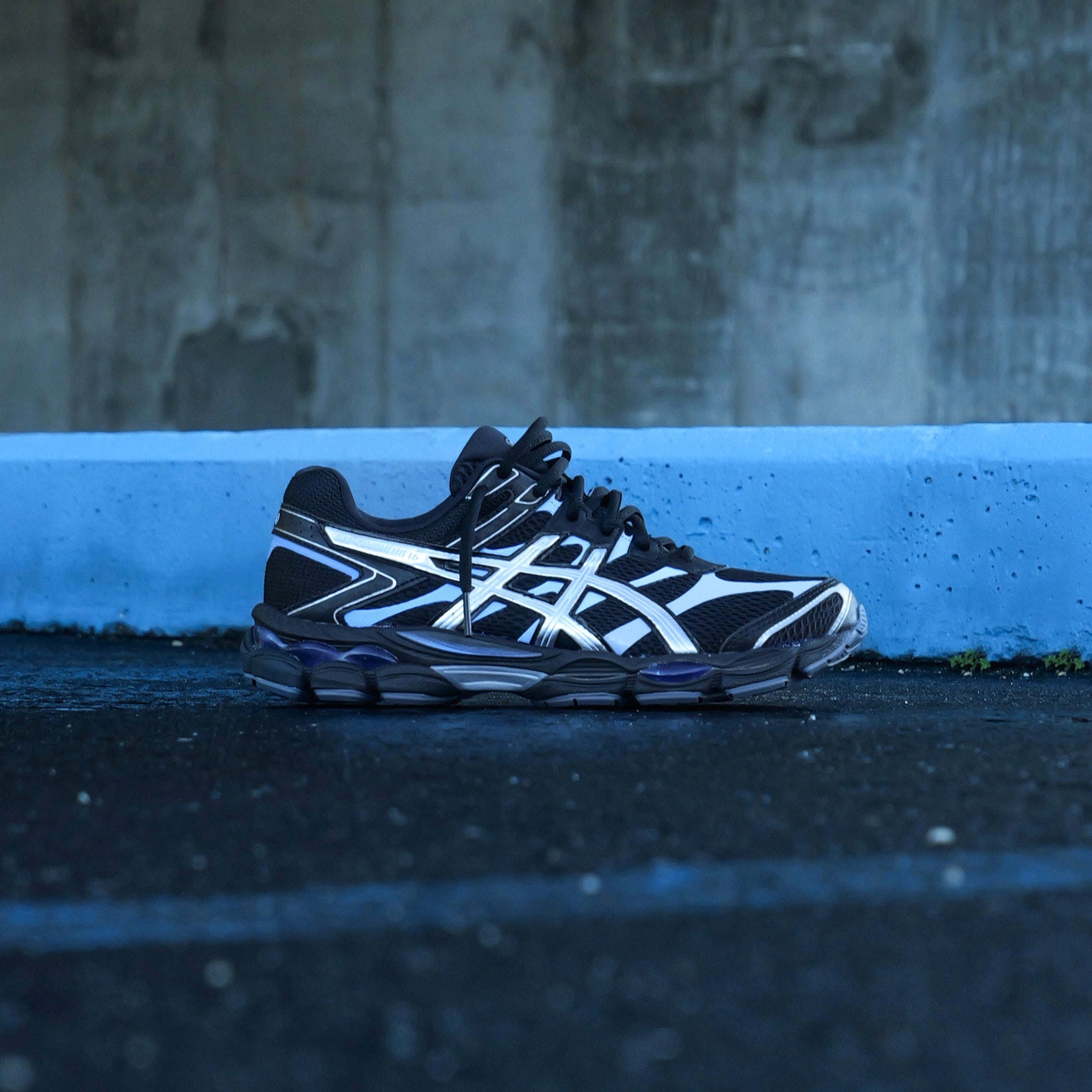 Mens Asics Gel-Cumulus 16 (Black/Pure Silver)